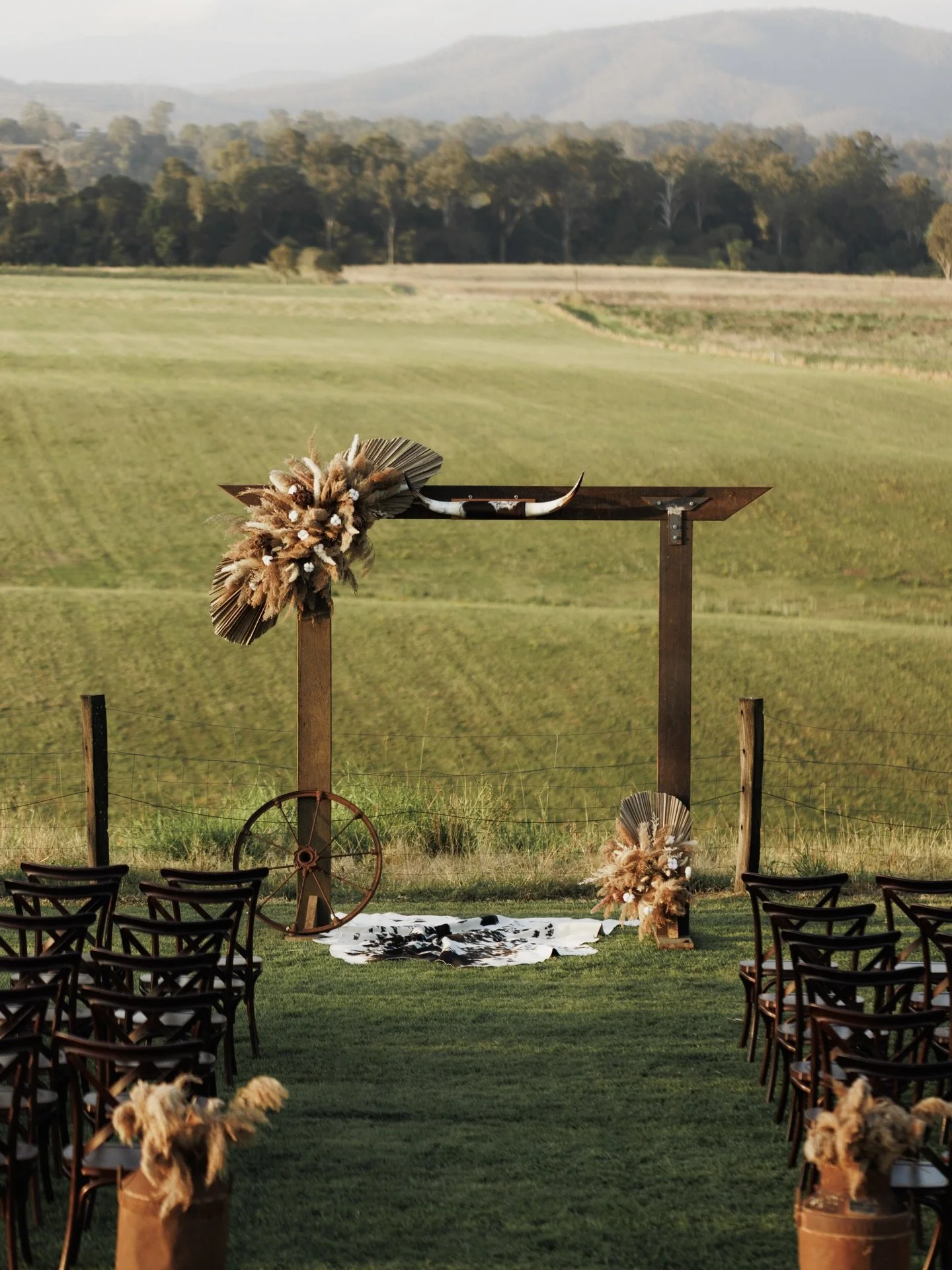 A gorgeous wedding in the countryside with Jessie &amp; Andrew 💍 

#sunshinecoastweddingphotographer #weddingphotographer #australiaweddingphotographer