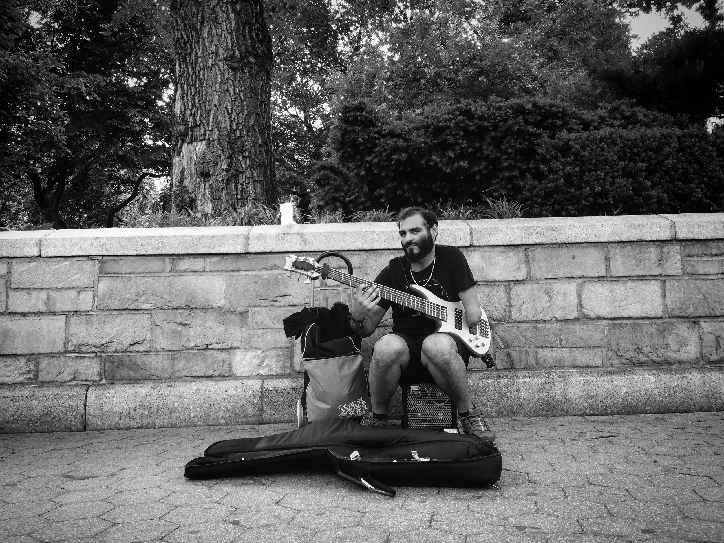 One arm guitarist.JPG