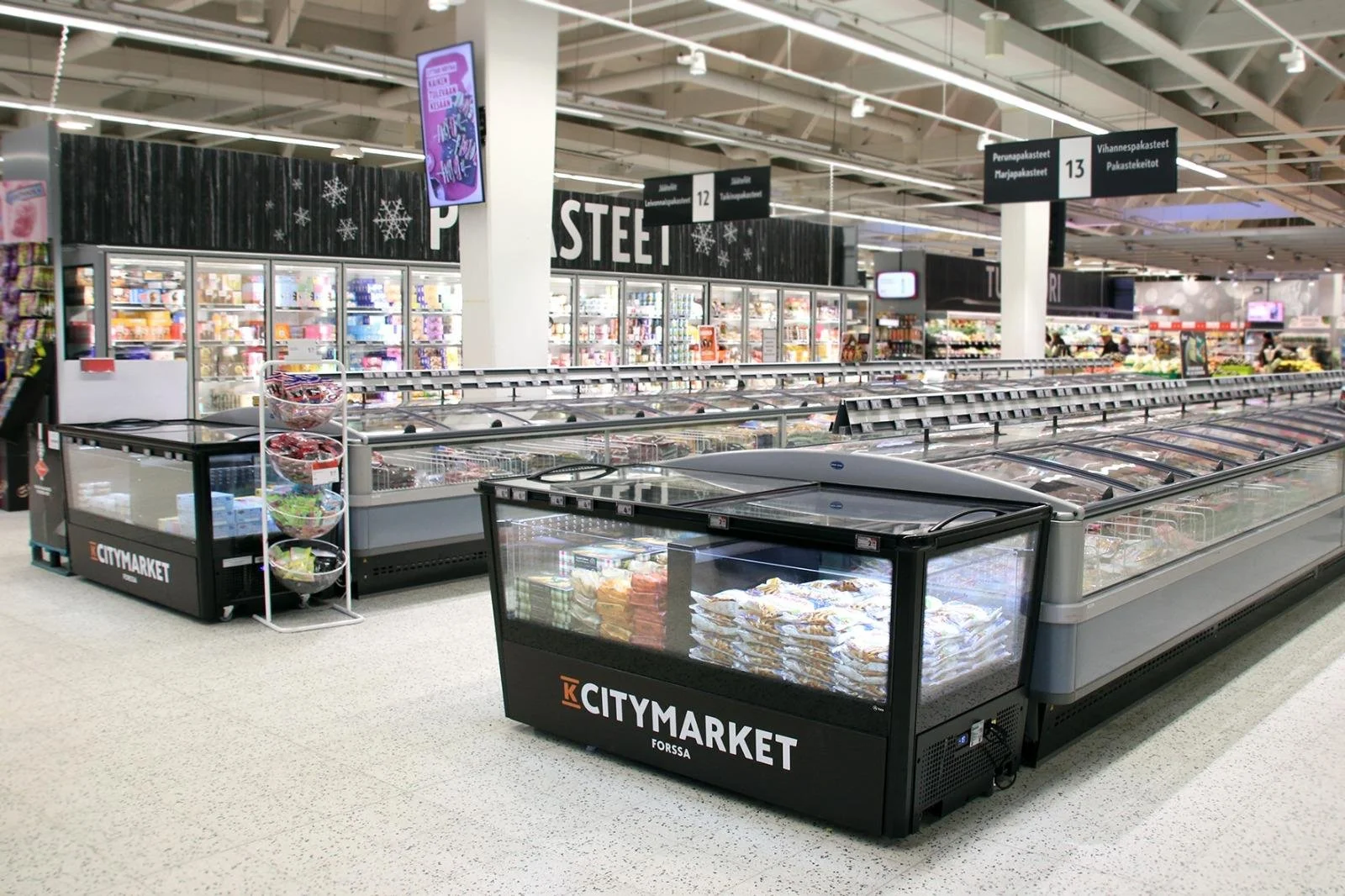 Kommersiella frysar för exponering av frysta livsmedel hos återförsäljare