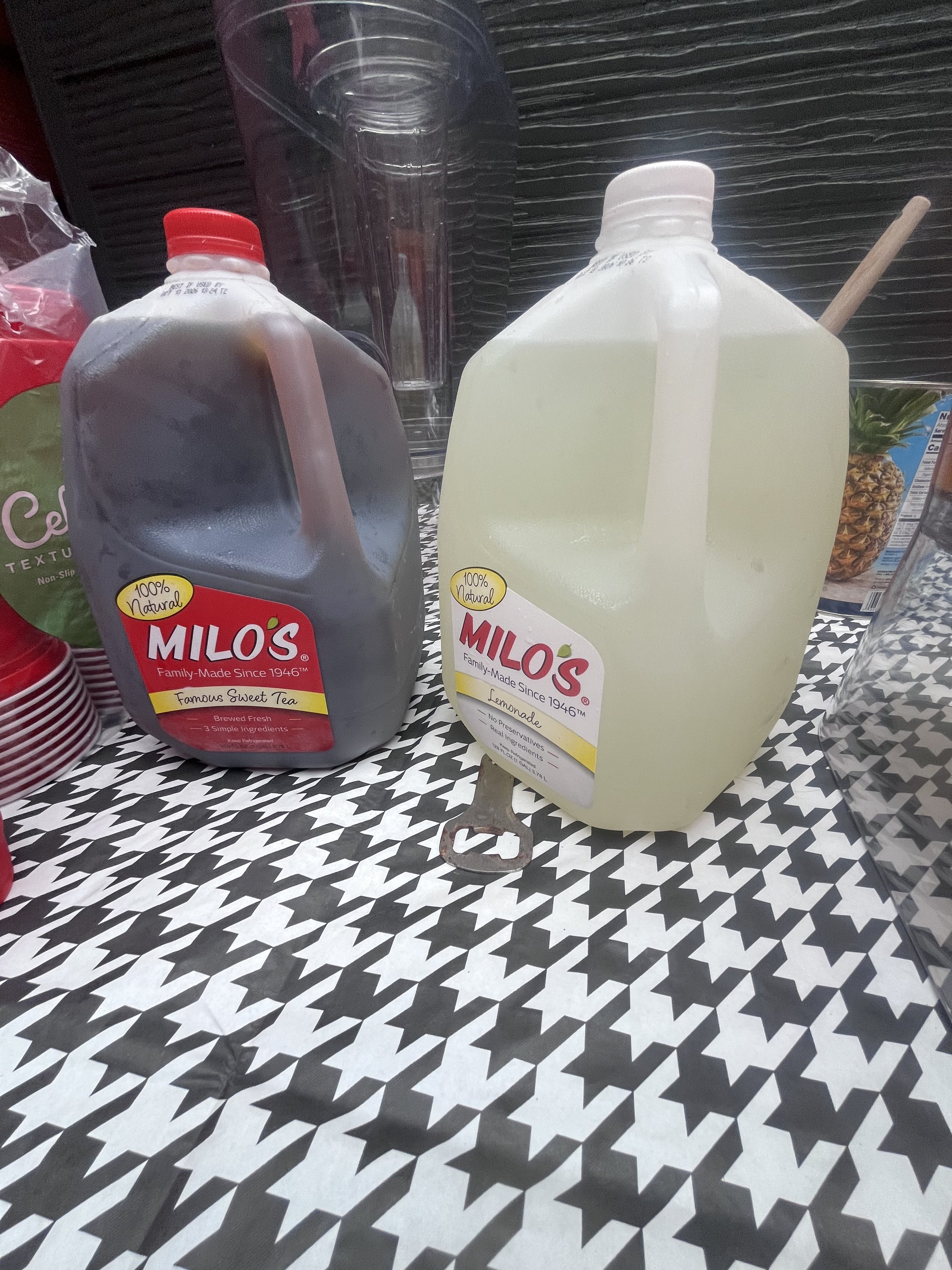 Milo's Famous Sweet Tea & Lemonade (from Bessemer, AL)