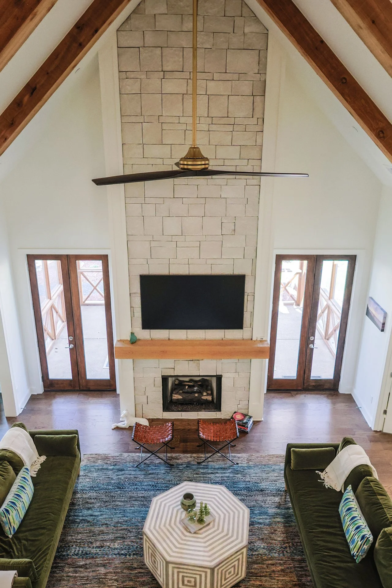 floor to ceiling chimney