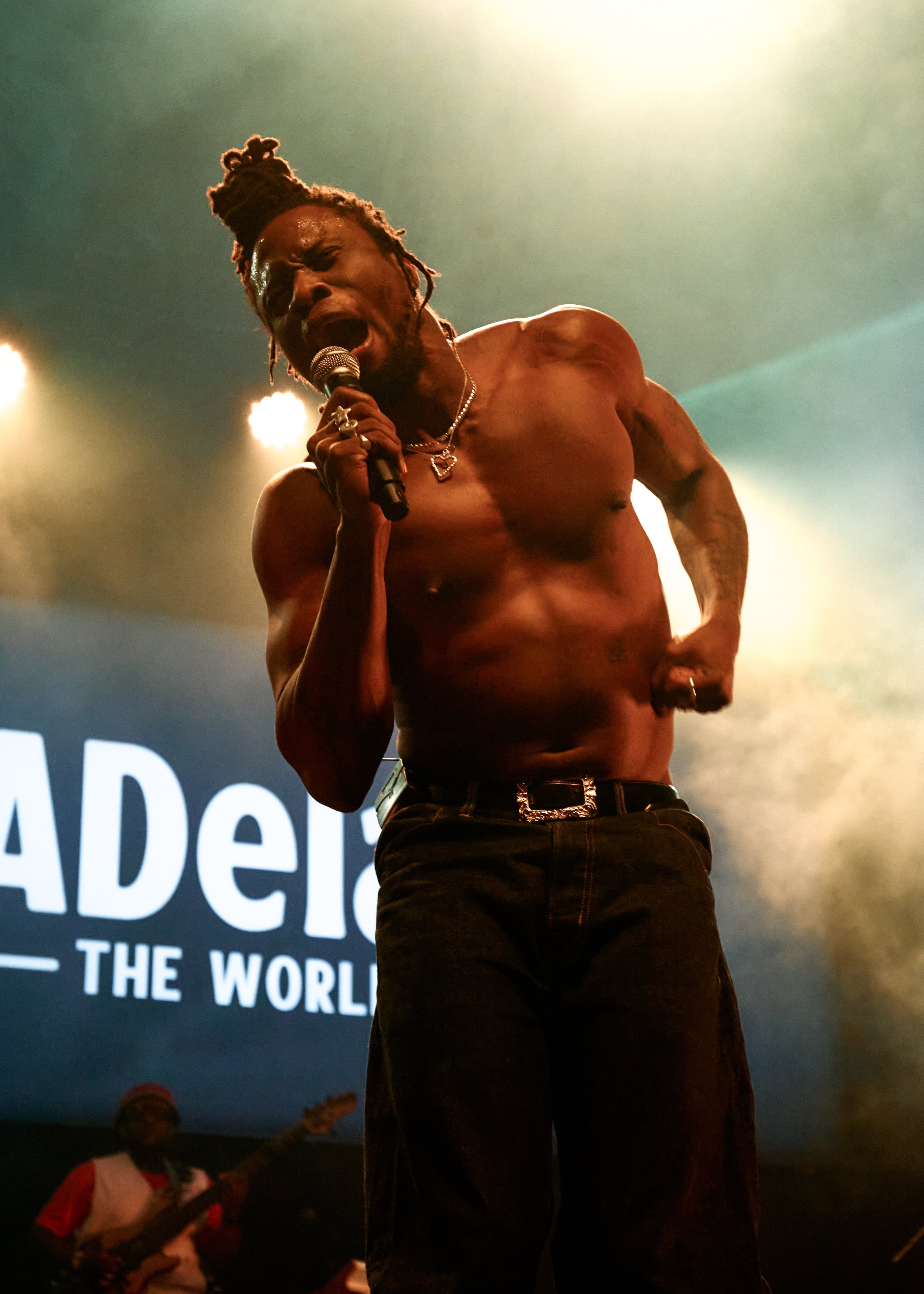 FRND MAGAZINE_ Obongjayar_WO26 4.jpg