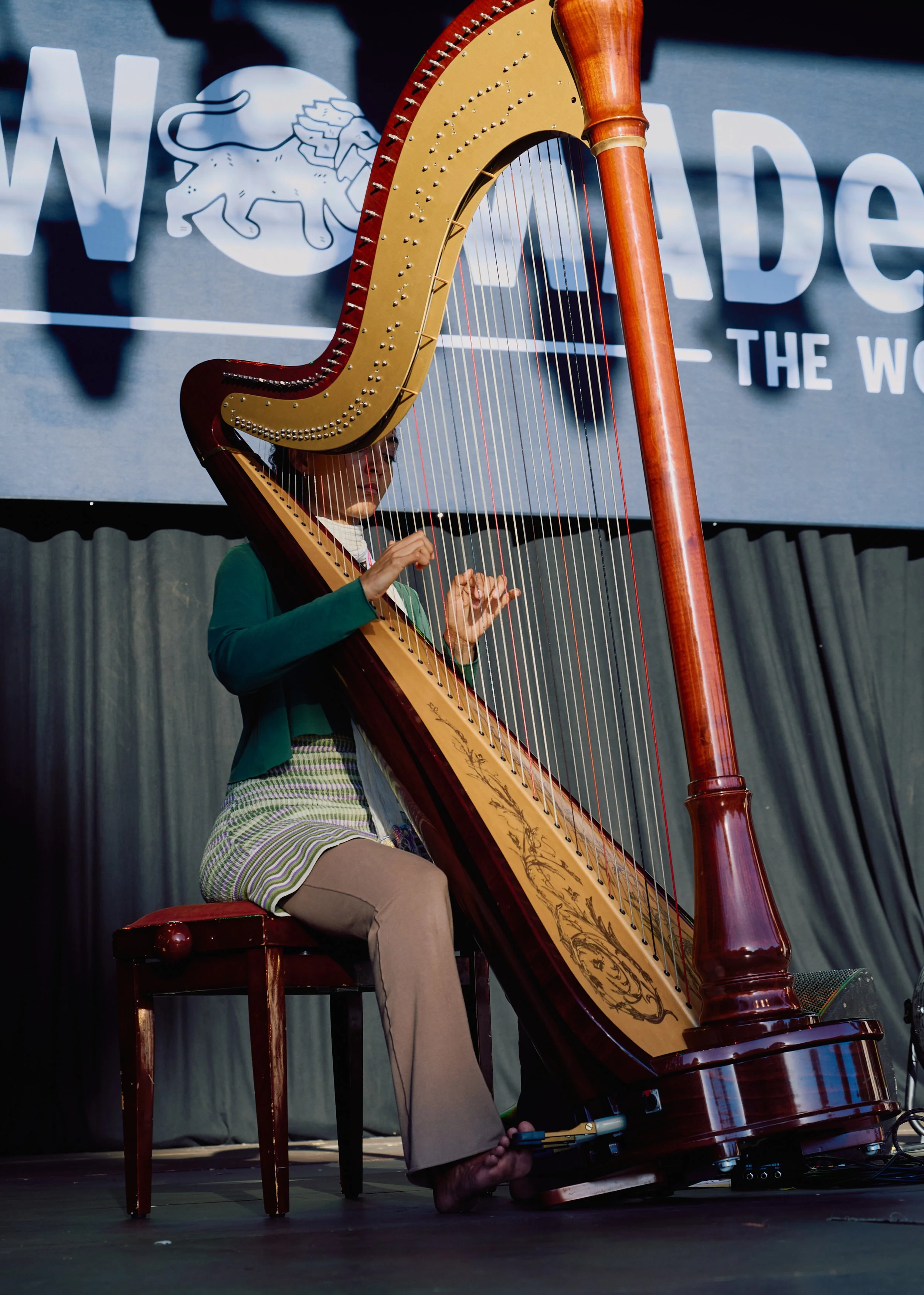 FRND MAGAZINE_ Obongjayar_WO26 23.jpg