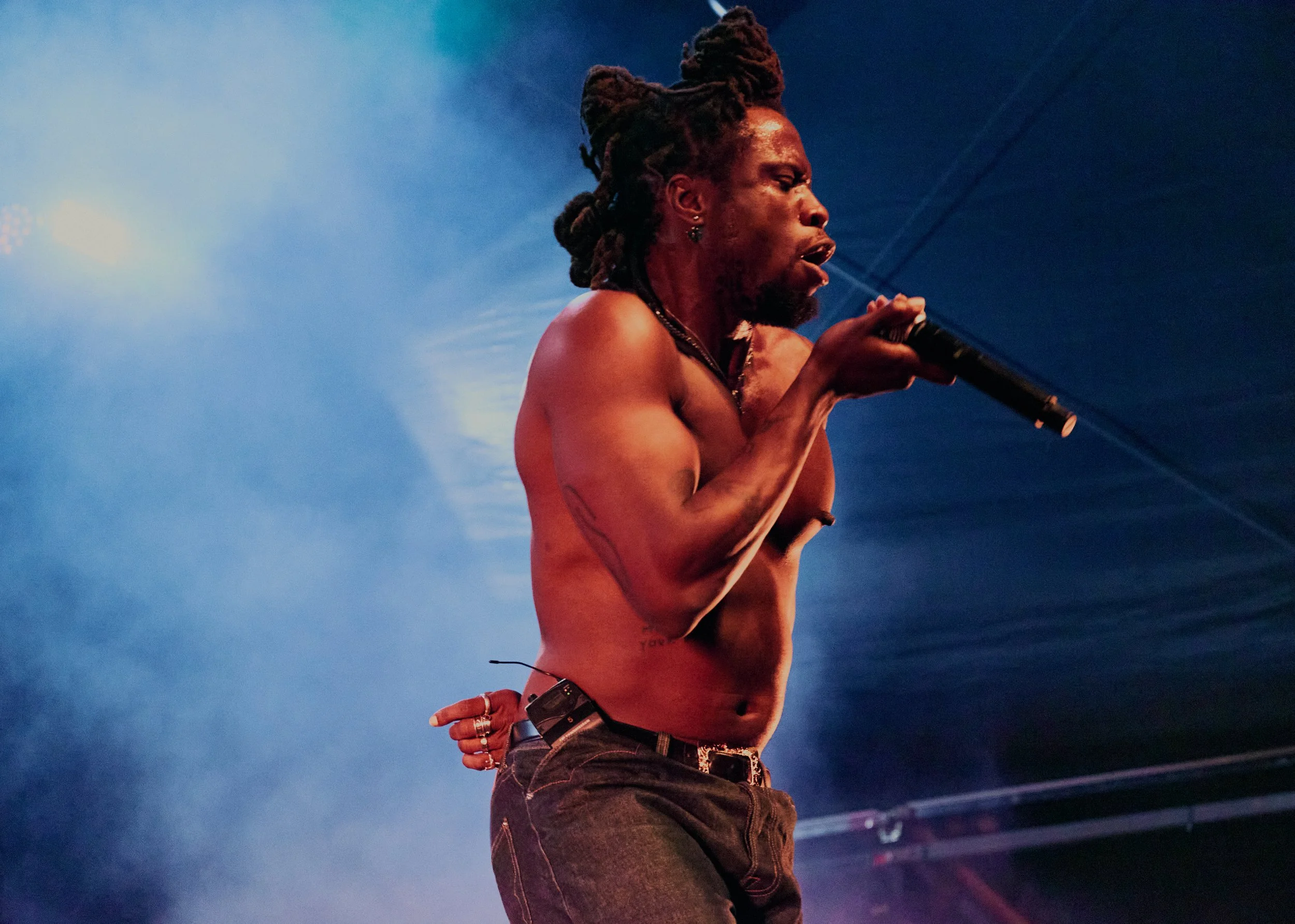 FRND MAGAZINE_ Obongjayar_WO26 10.jpg