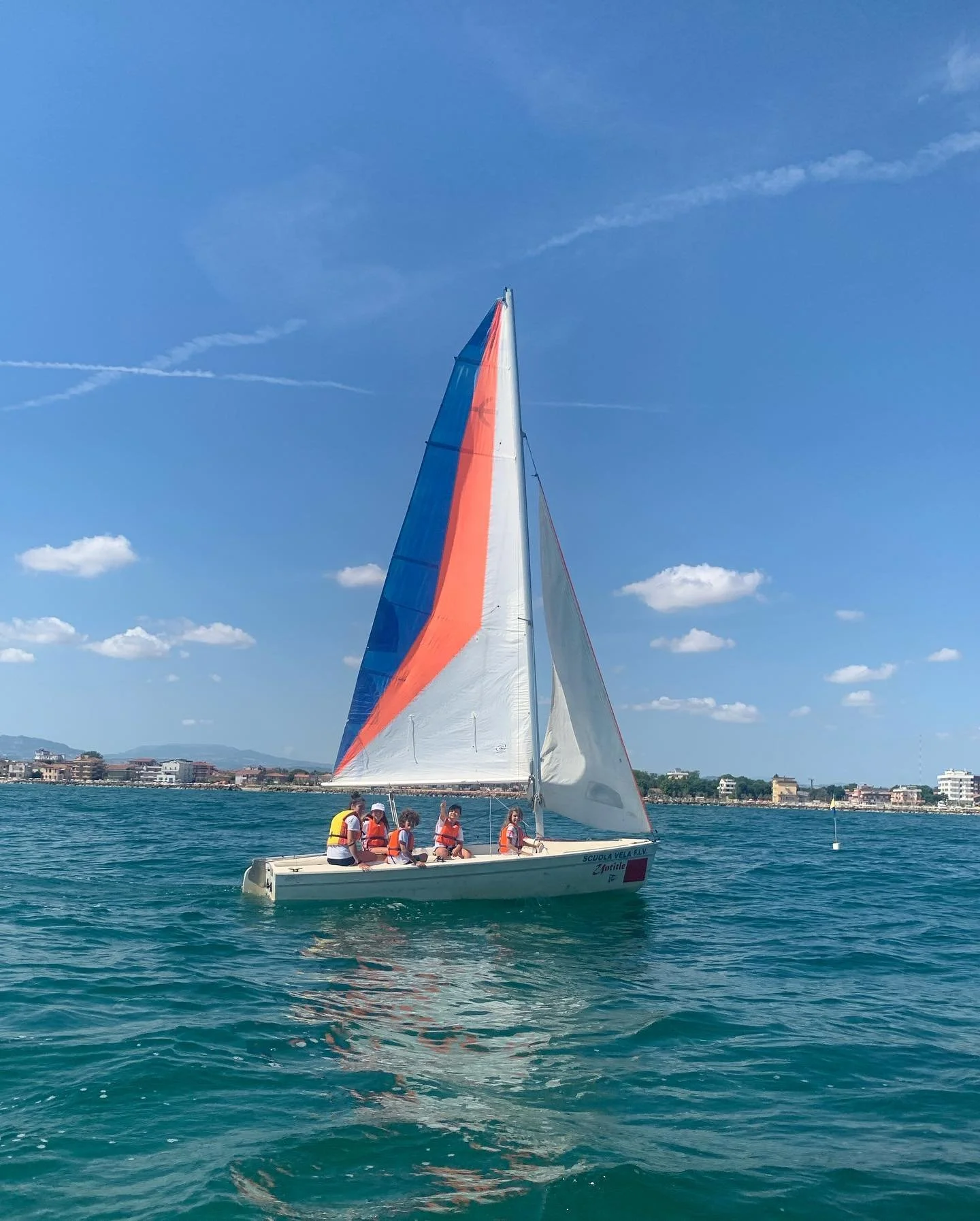 Lezione di barca a vela a Rimini