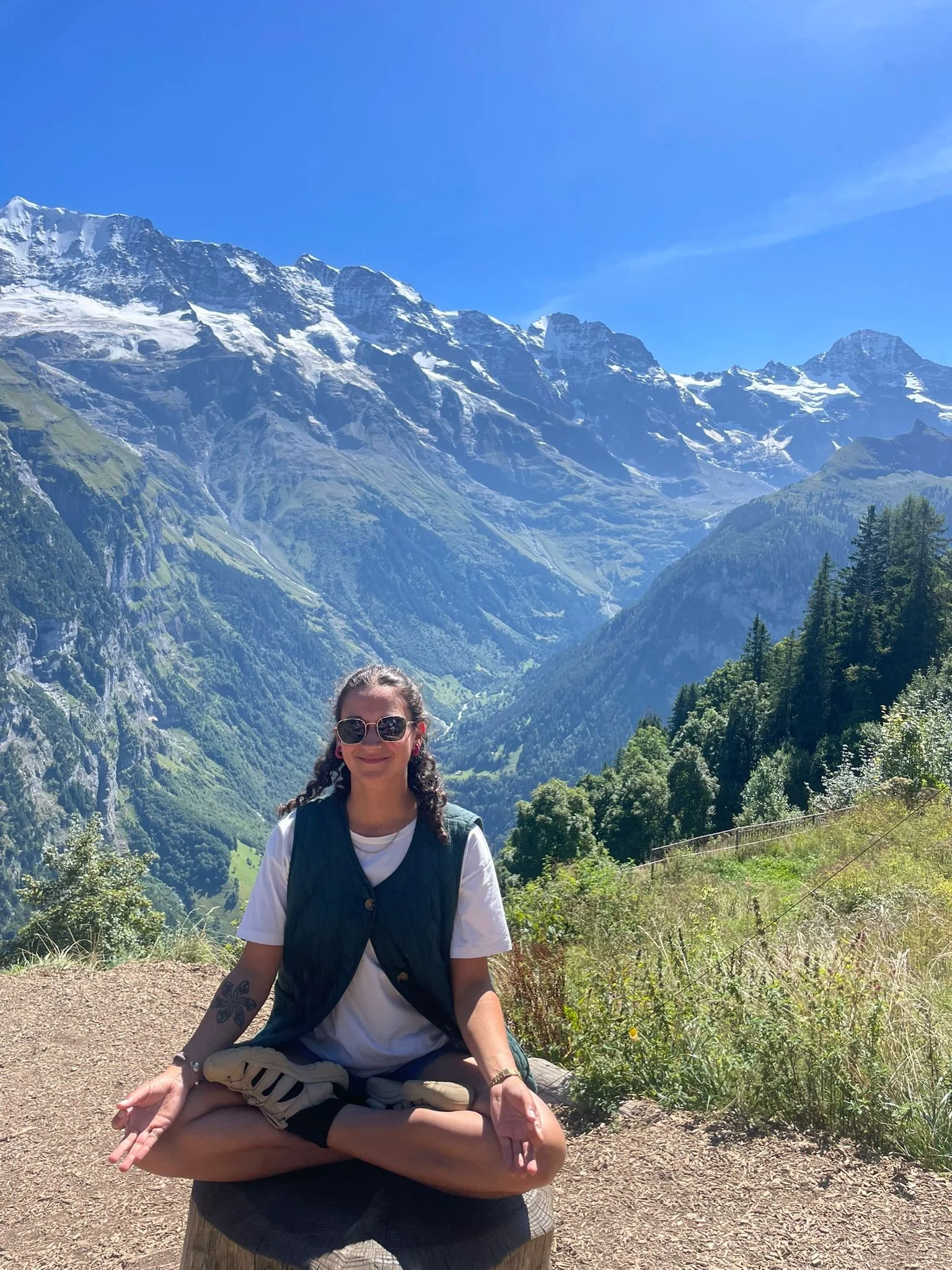 dfa63870-91f4-4ec2-8c59-12d09a9cf518.JPG (Copy)