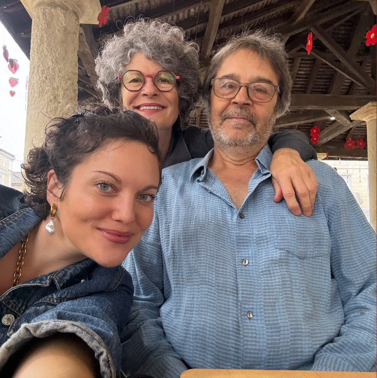 🦀Une ann&eacute;e de plus et j&rsquo;aime toujours autant grandir entreprendre et &hellip;. 

changer de coupe de cheveux il est vrai ! 
Bisous &agrave; tout mes cancers 💦💦💦🦀🦀🦀