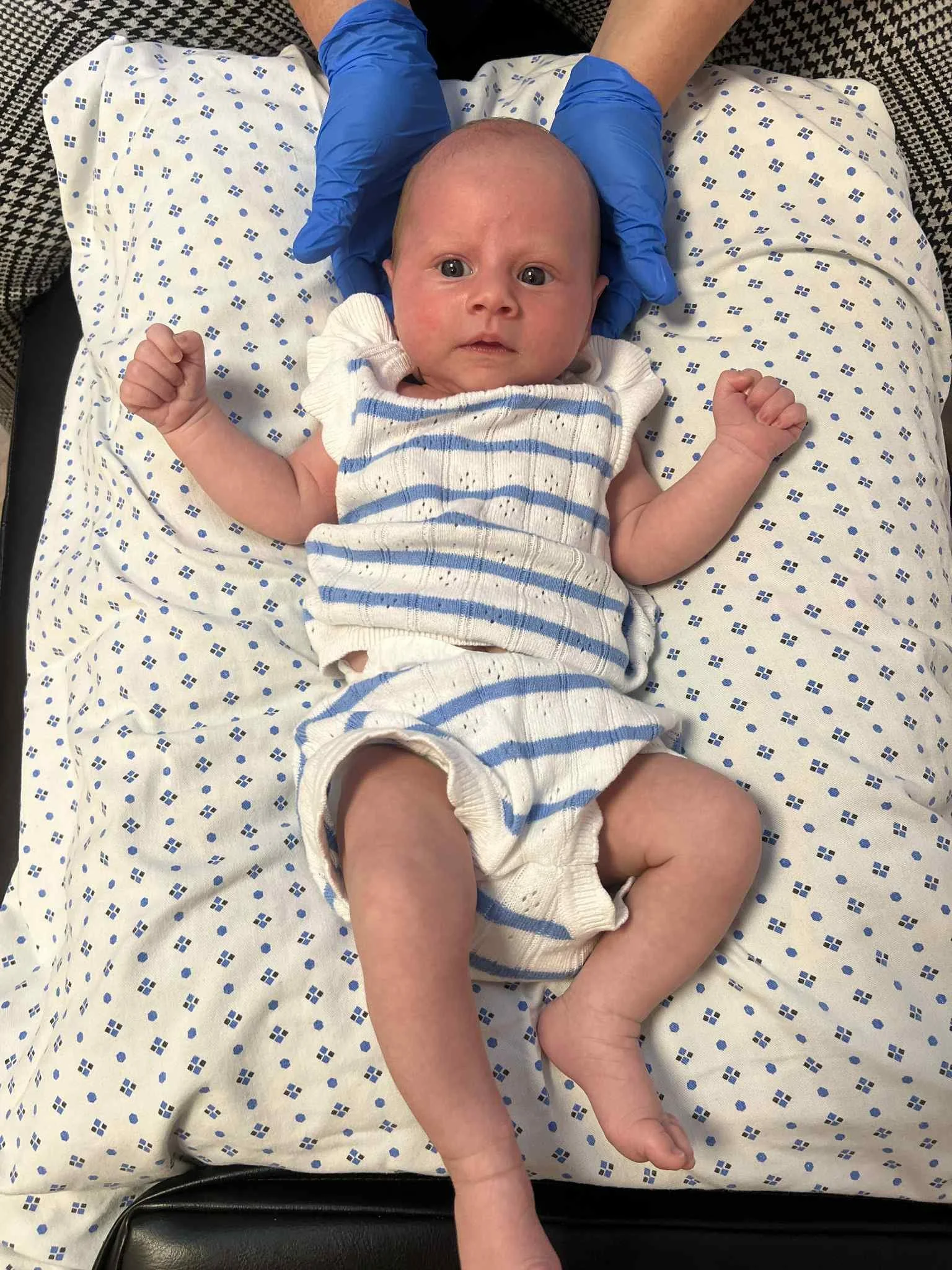 Chiropractor Kettering, Colic relief, unsettled baby, baby chiropractor Kettering, back pain relief, sciatica relief, back stiffness treatment, arthritis relief, pregnancy pain, headache relief, migraine relief