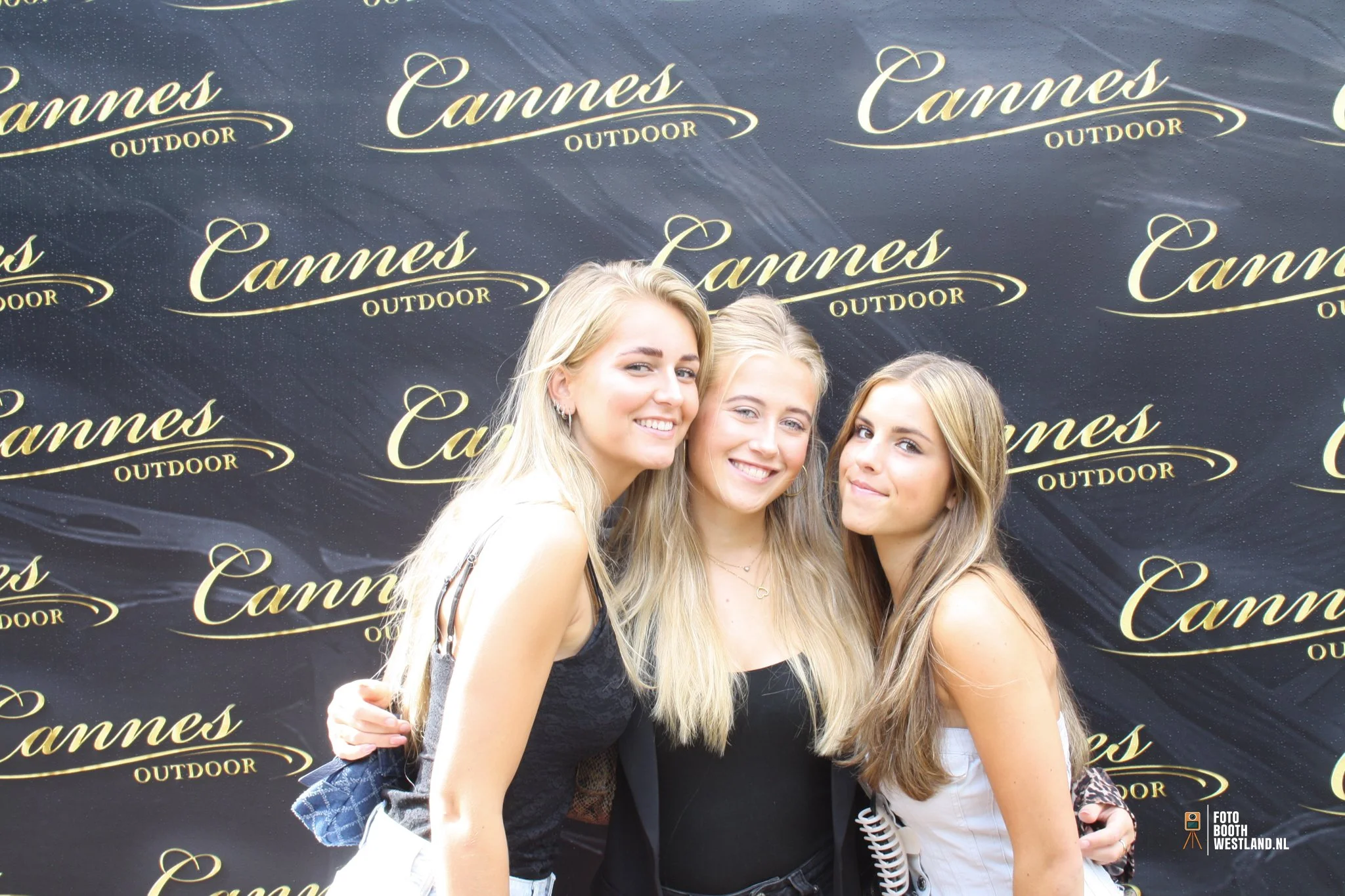 Fotoboothwesltand.nl - Cannes Outdoor-004.jpg