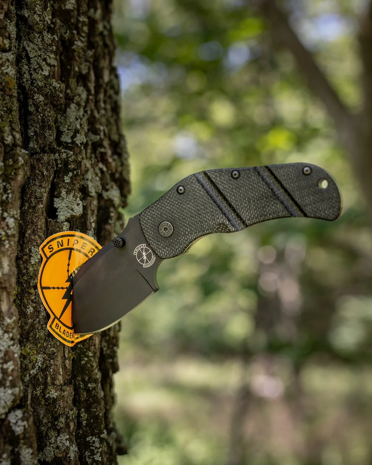 We&rsquo;re always on target with the models we offer. This TOG is great as a outdoor tool or skinner that can fold up for your bag or pocket. No extra gear required.

#sniperbladeworks #sbw #tog #hunting #fishing #folder #tactical