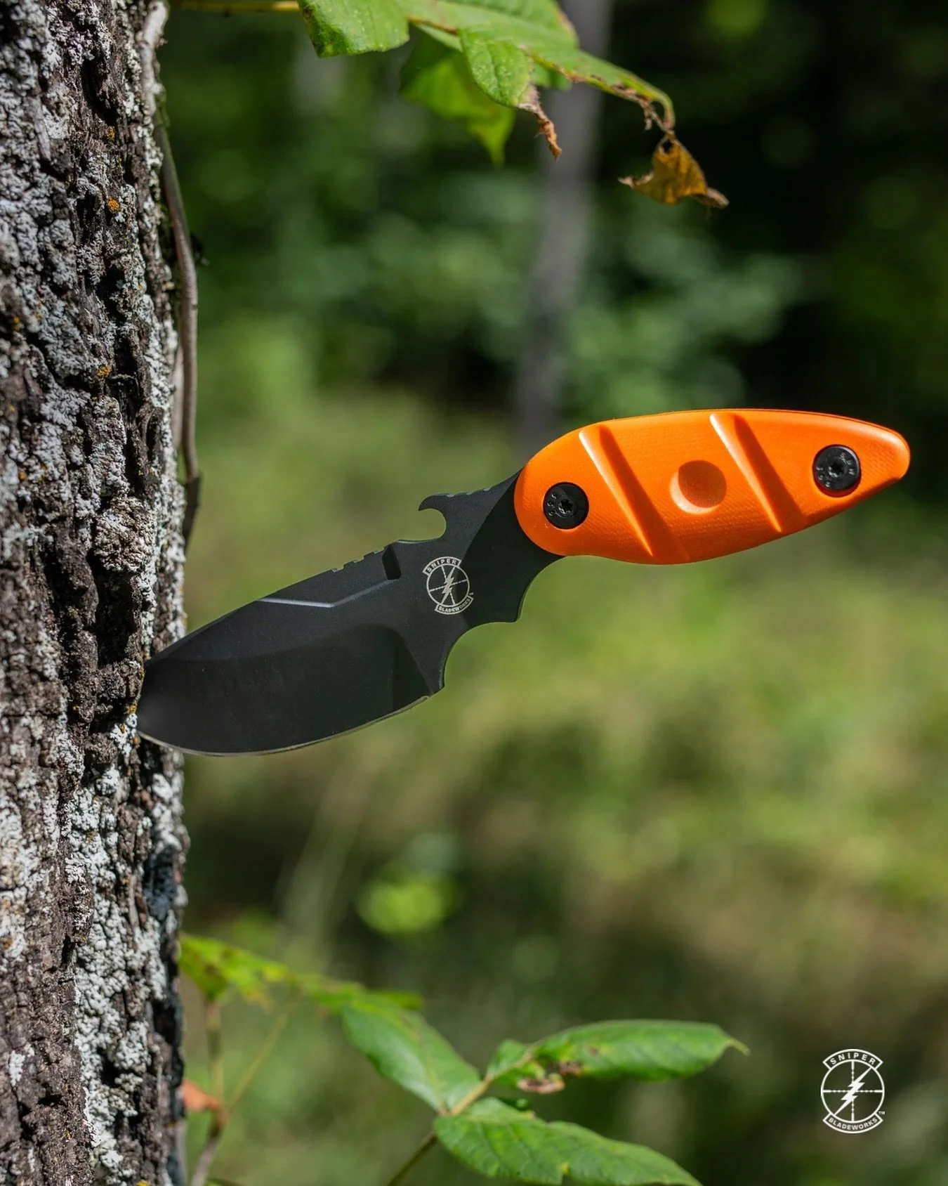 The UC-Utility/Skinner, check it out and the entire 
Sniper Bladeworks lineup. Link in bio. 

#sniperbladeworks #sbw #ucutilityskinner #skinner #fixedblade #utilityorange #outdoorsman #fishing #hunting