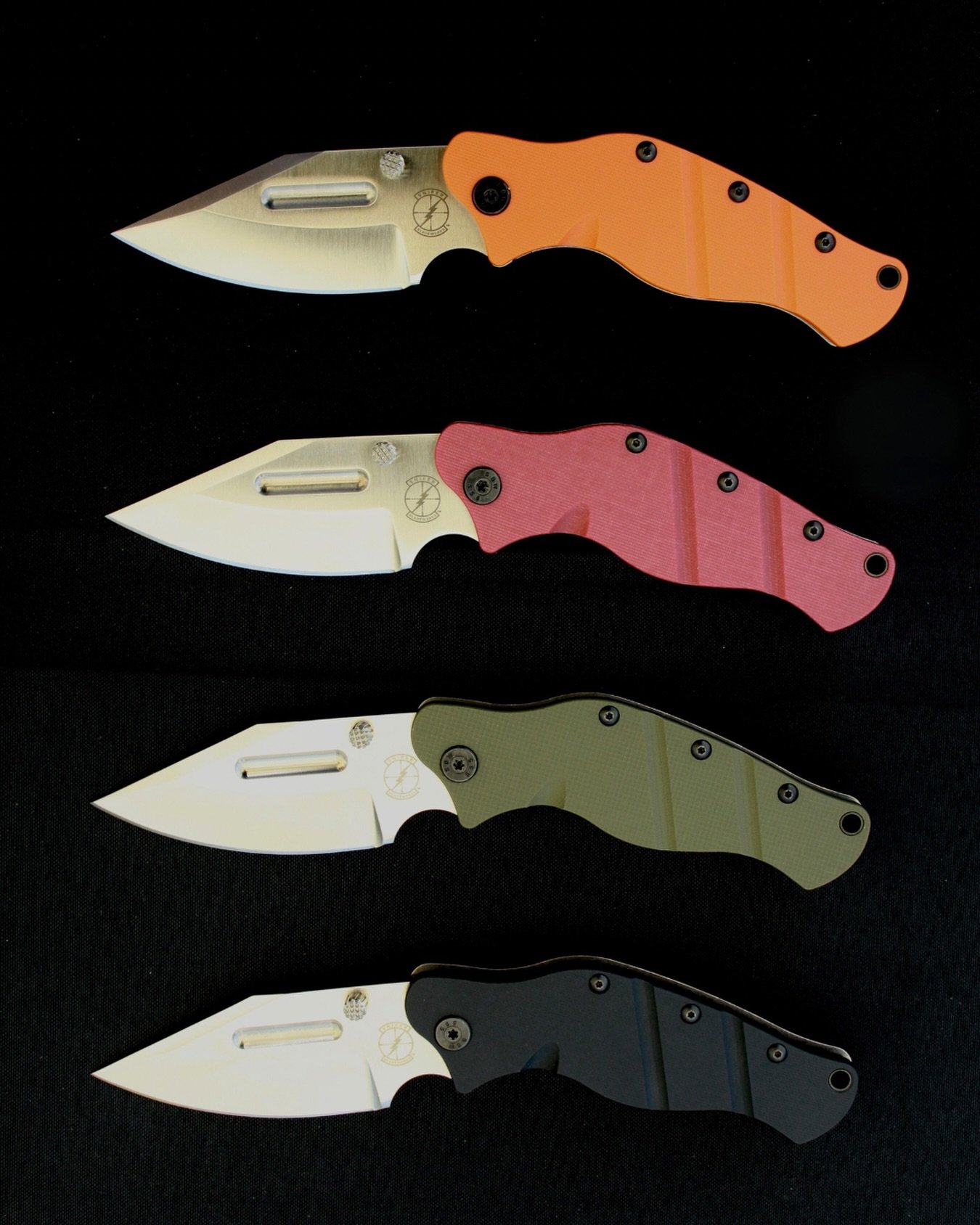 A color that suits everyone. Order now in time for the holidays. 

#sniperbladeworks #sbw #lpc #odgreen #utilityorange #red #black #tacticalfolder #tacticalblades