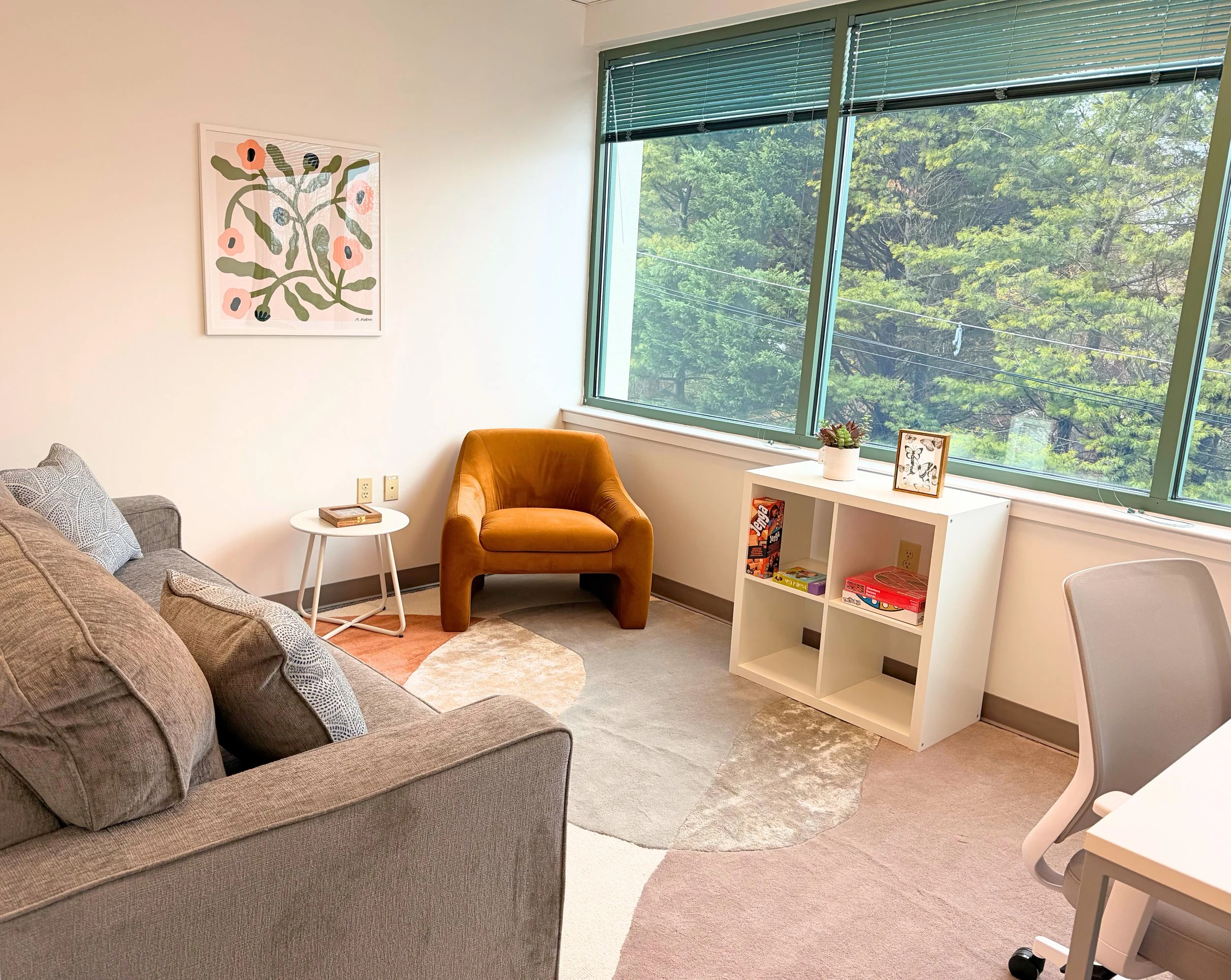 Cheerful, colorful meeting room at the Media PA clinic of Blackbird Health.