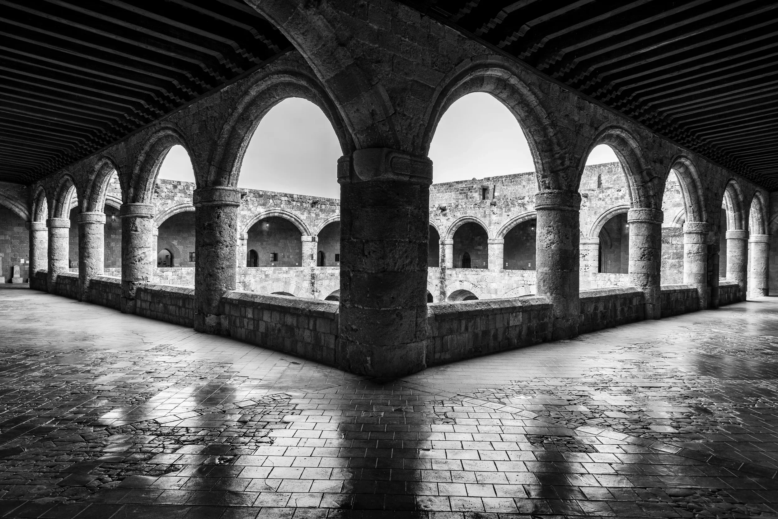 20230505 Palace Arches  9684 EDIT 1 B&W (KW) WEBP.webp