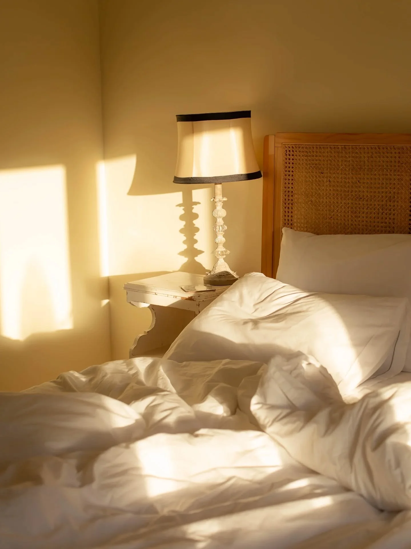 Your reason to slow down 🌿
Golden light, crisp sheets, and the soft hush of the countryside. Fox &amp; Hounds Farmhouse invites you to rest, breathe, and begin again.

Our weekends at Fox &amp; Hounds Farmhouse are booking quickly &mdash; don&rsquo;