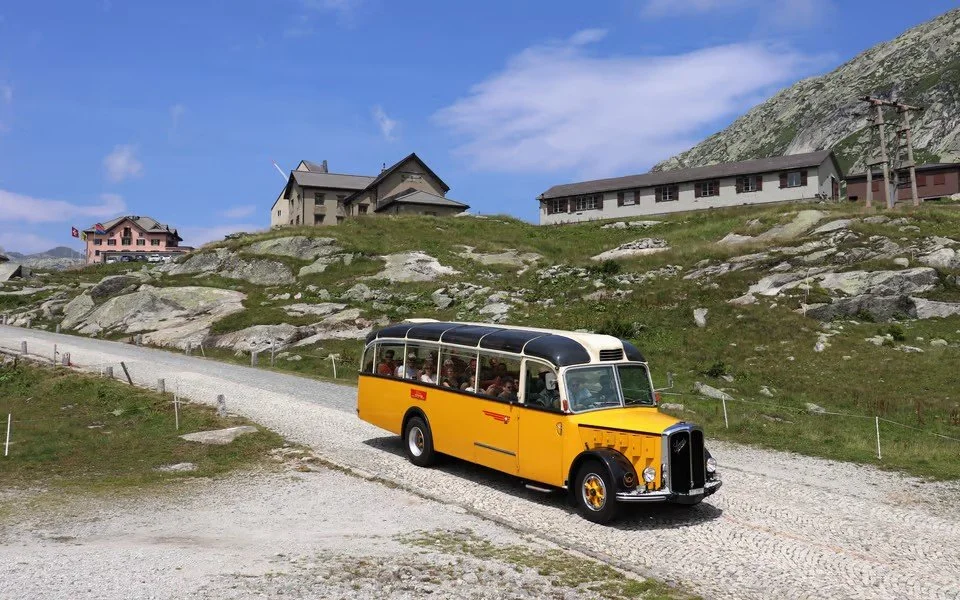 Treno avventura San Gottardo e Tremola in autopostale
