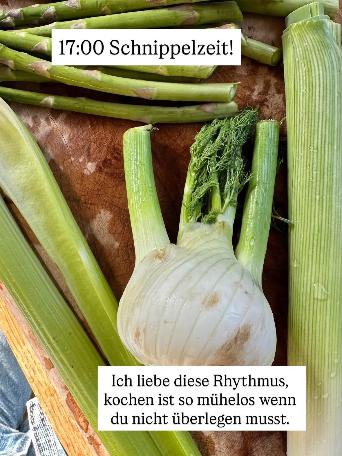 Hast du Lust zu lernen, wie du dich mit deiner Ern&auml;hrung immer wieder in dein Gleichgewicht bringen kannst? ✨
Ab Mai startet mein Jahreskreis.
F&uuml;r alle, die meinen Grundkurs schon gemacht haben und jetzt tiefer in die Ayurveda-K&uuml;che ei