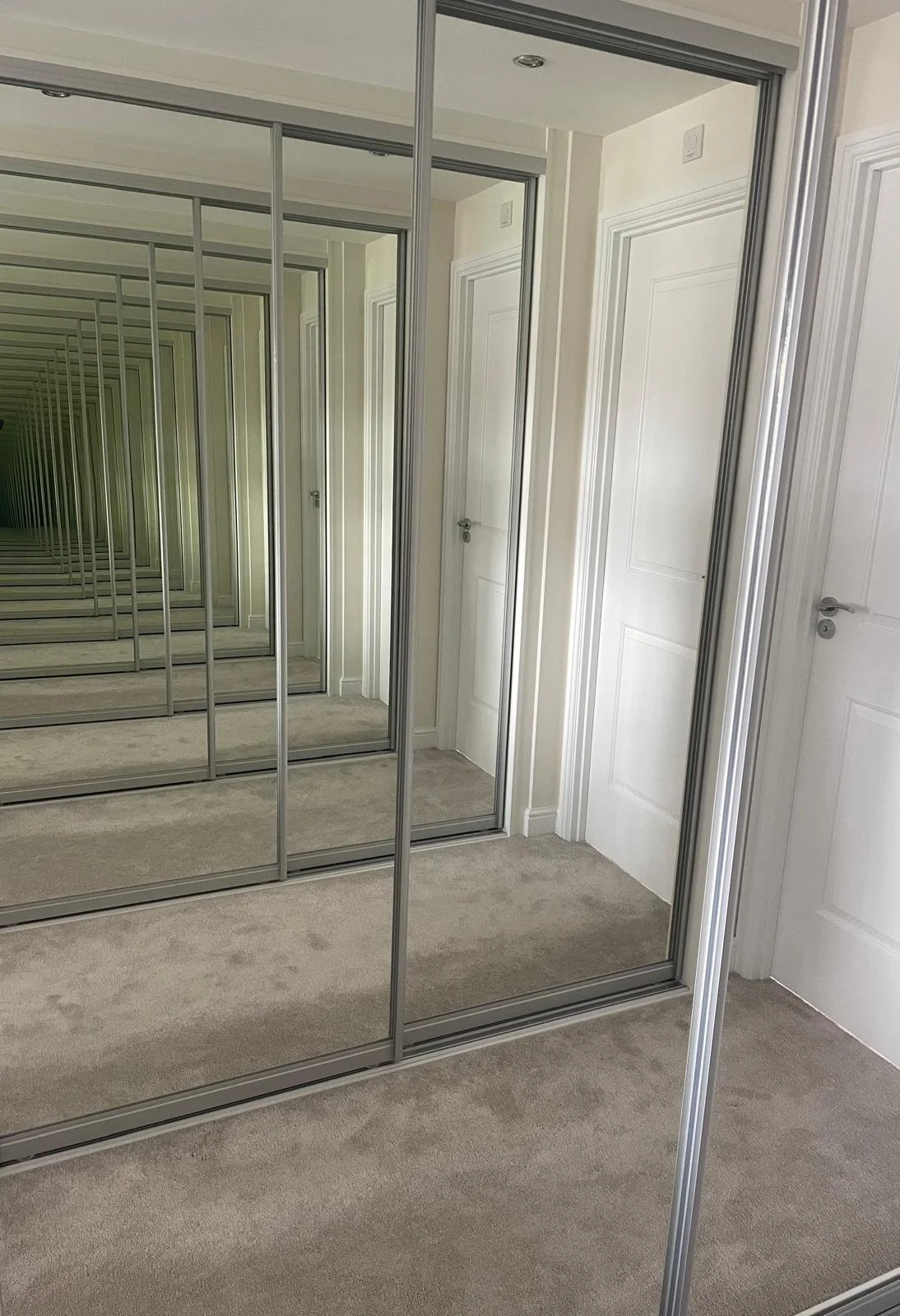 walk through dressing room 2.jpg