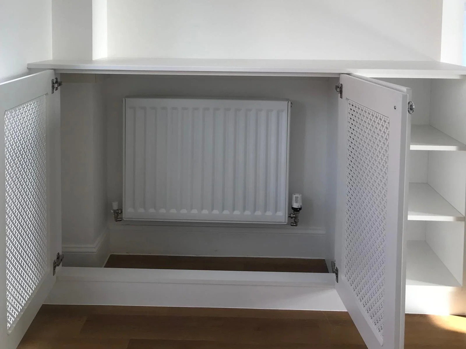 lounge fretted 2.jpg