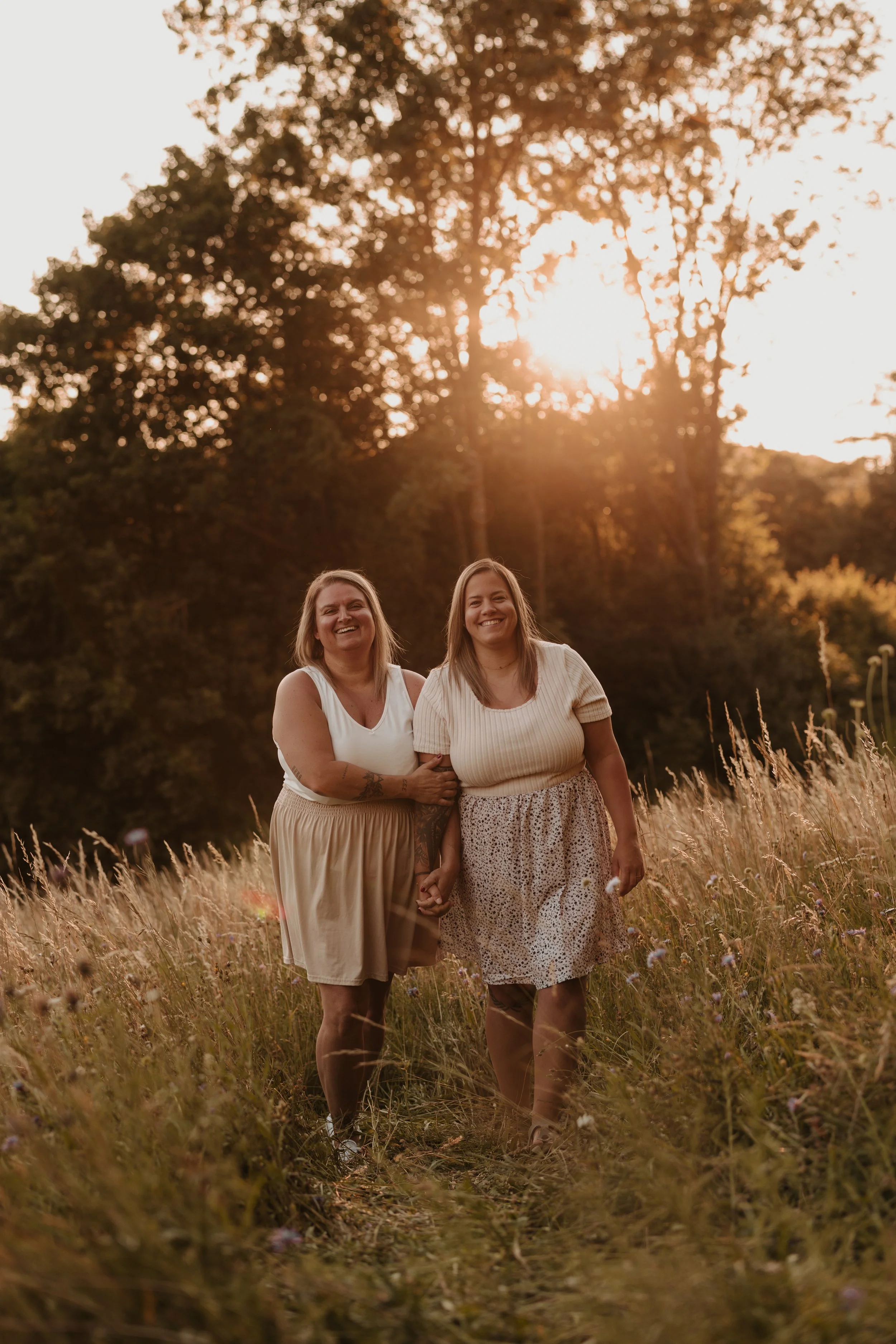 nathalieleitner-fotografie-wlw-paarfotos-golden-hour.jpg.jpeg