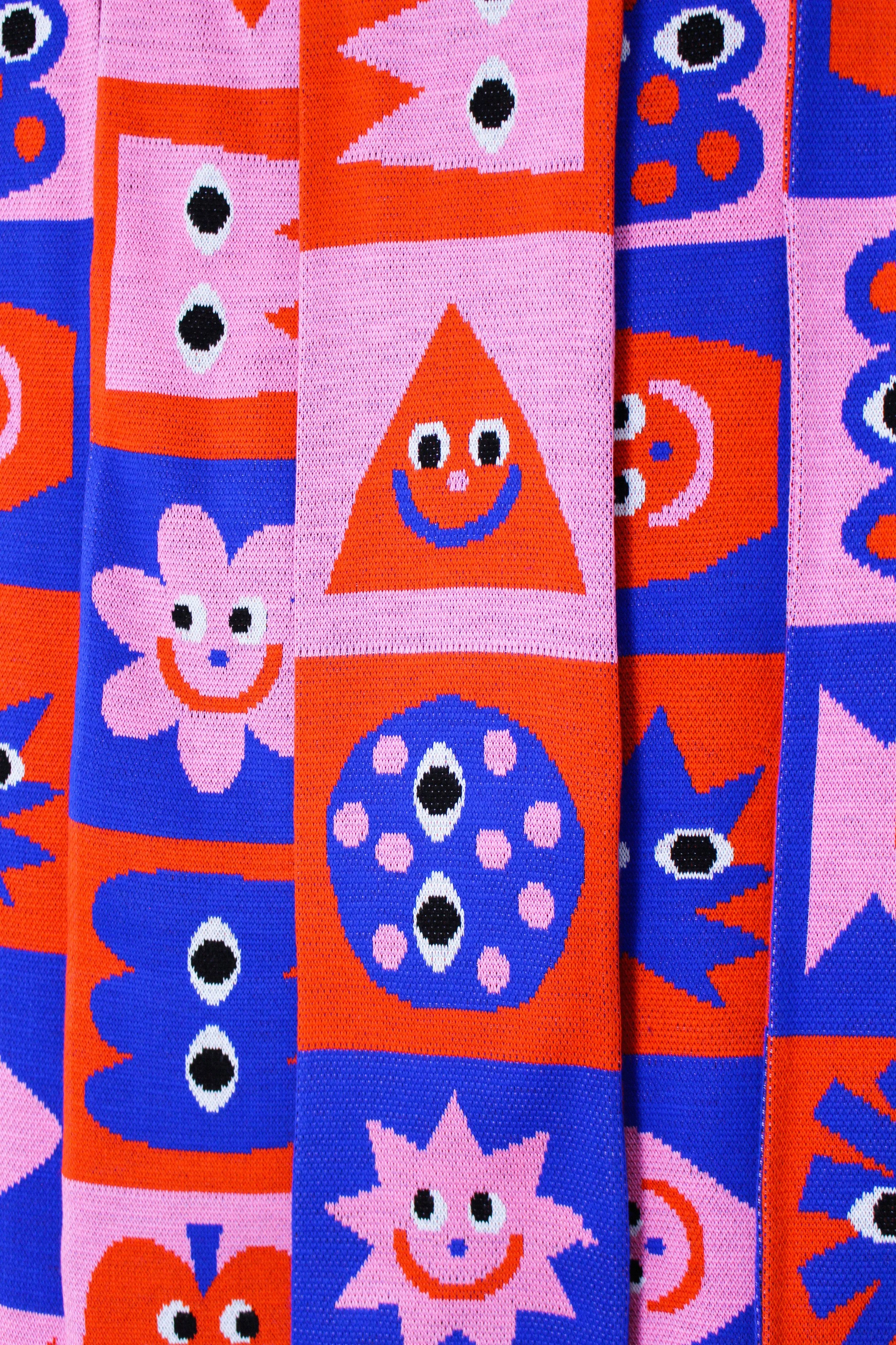 scarf-texture-detail-graphic-eyes-motif-josie-bel.jpg