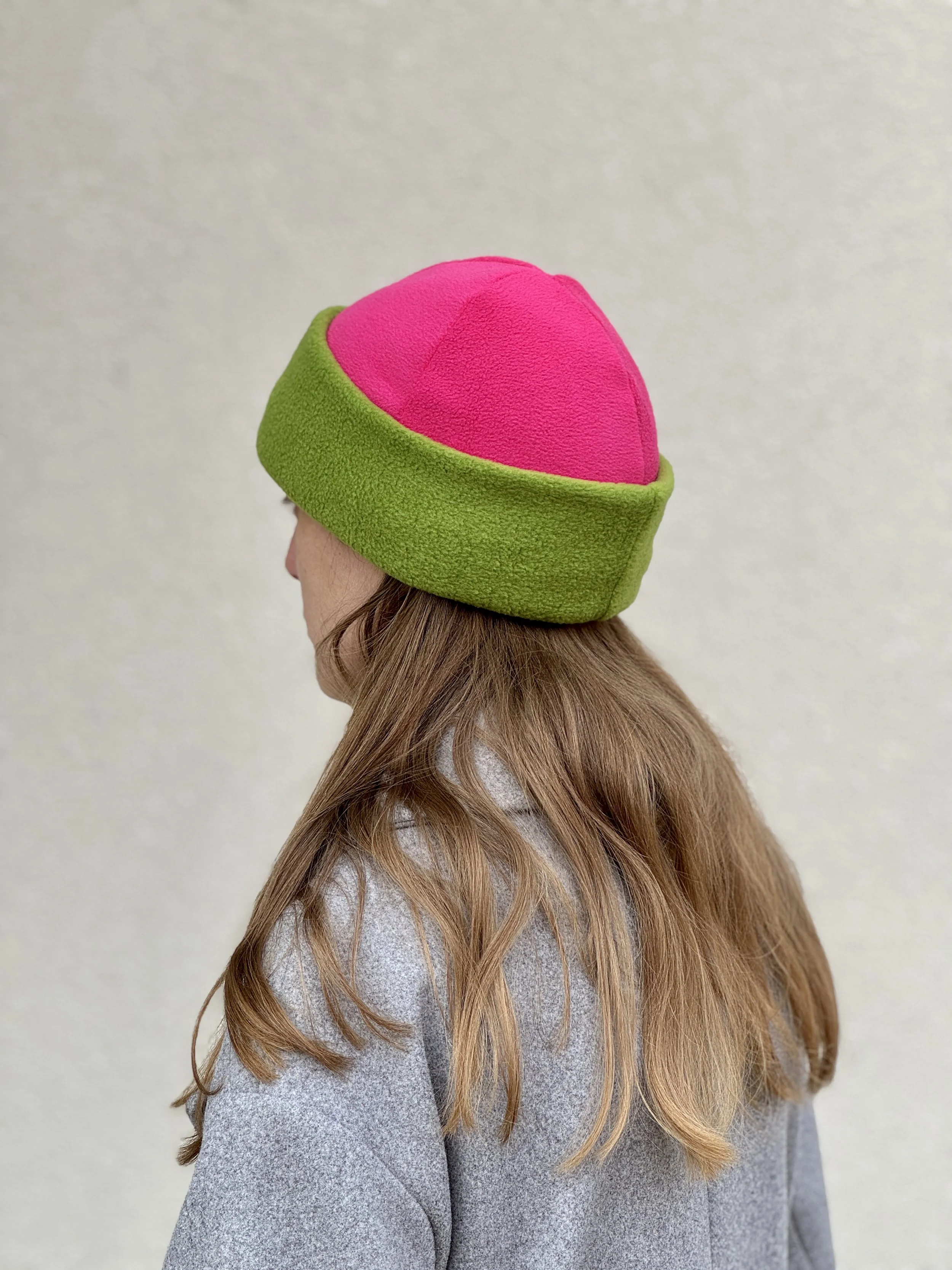 bonnet-tuque-polaire-colorblock-rose-vert-fabrication-française.jpg