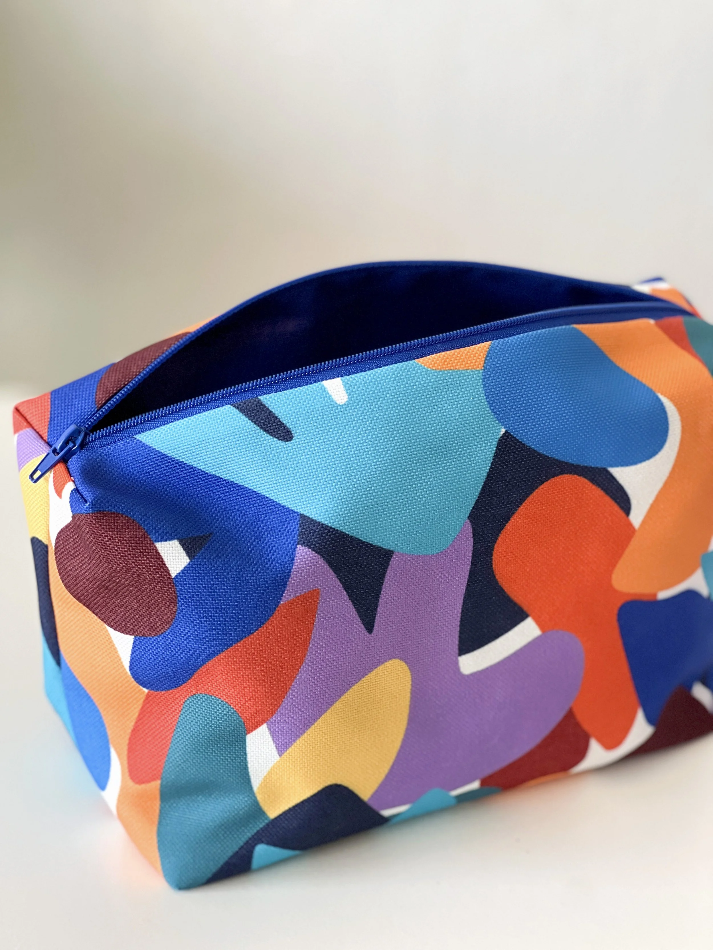 grande-trousse-toilette-maquillage-accessoires-rangement-fabrication-française-motif-original.jpg