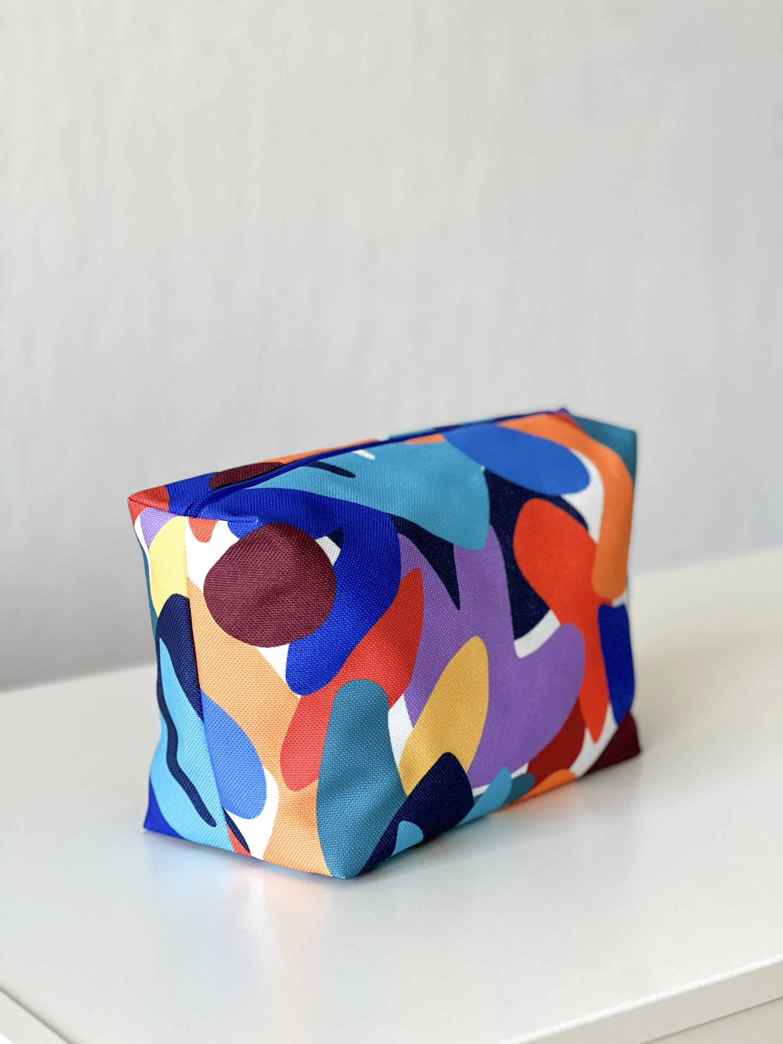 grande-trousse-imprimé-végétal-coloré-trousse-toilette-pochette-rangement-large-made-in-france.jpg