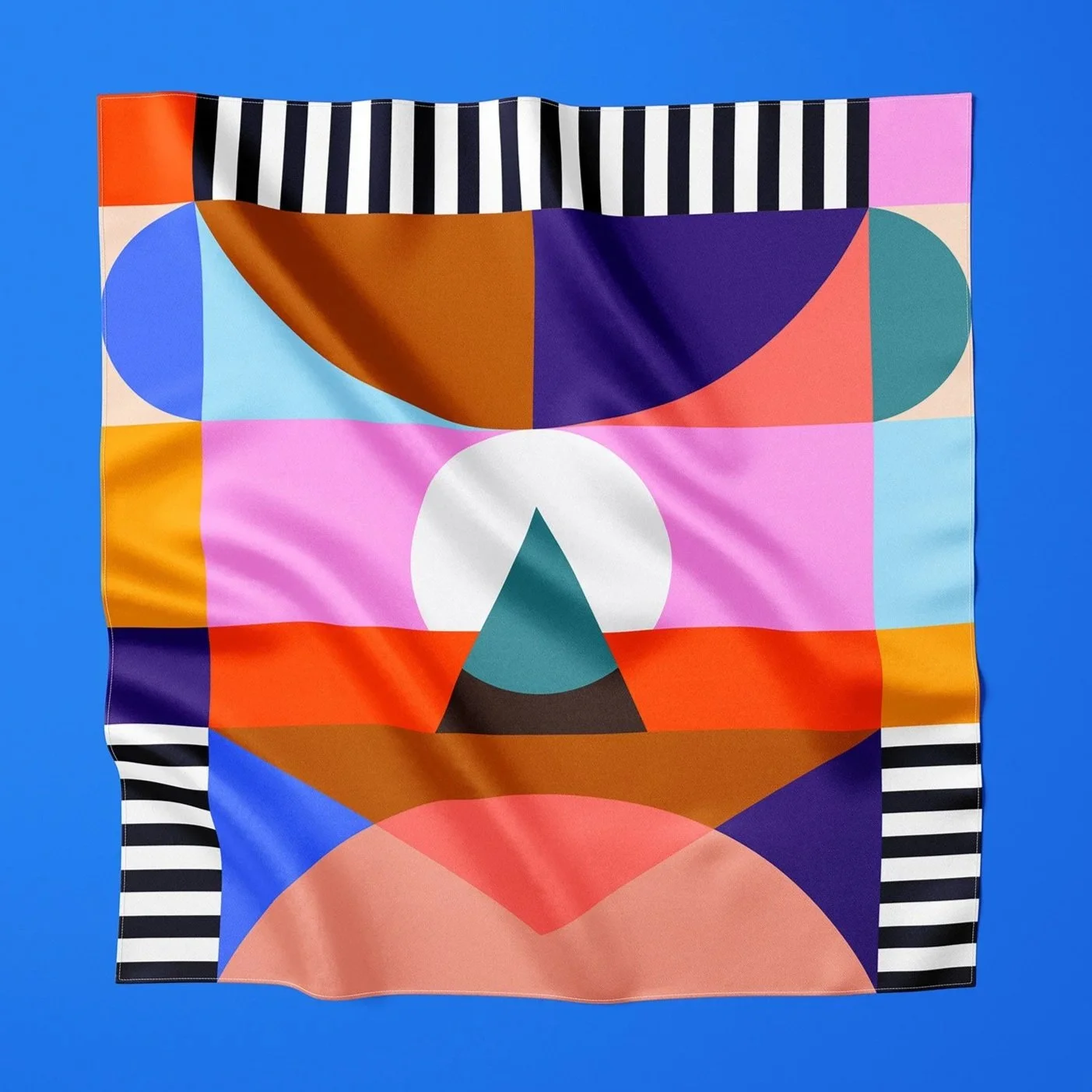 GRAND FOULARD EN SATIN