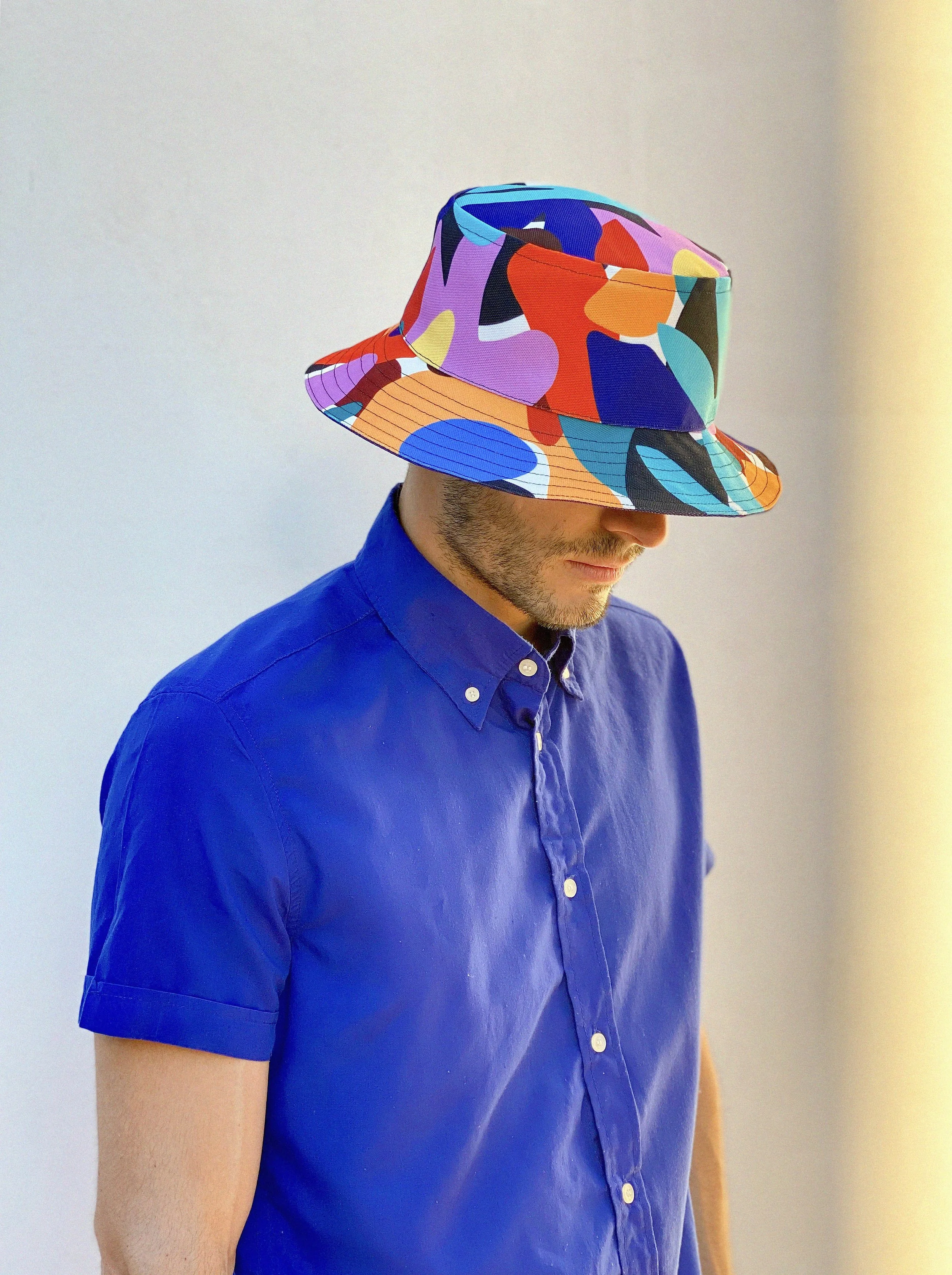 chapeau-bob-artisanat-textile-imprimé-unique-coloré.jpg