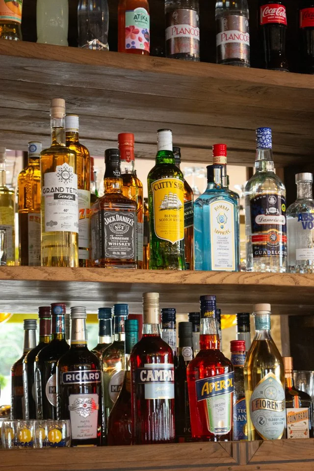 bar-meiga-nantes-bouteilles-spirits-vins.jpg
