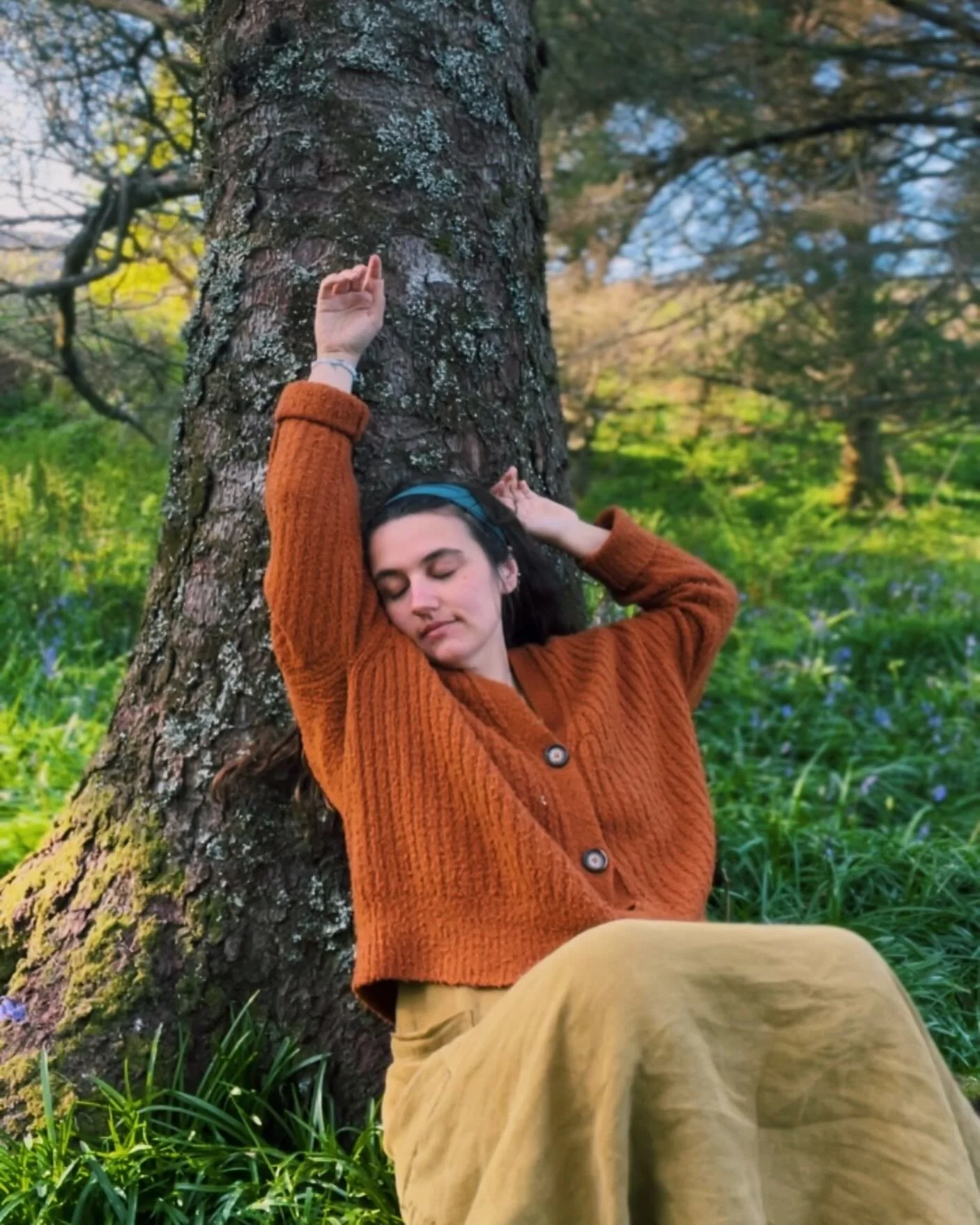 Beltane Blessings to all 🌞🎀
We are at the height of spring and the start of summer. It&rsquo;s time to look at the seeds we have planted over spring and take action to help them start to bloom. The earth is fertile and flowing with life, abundance 