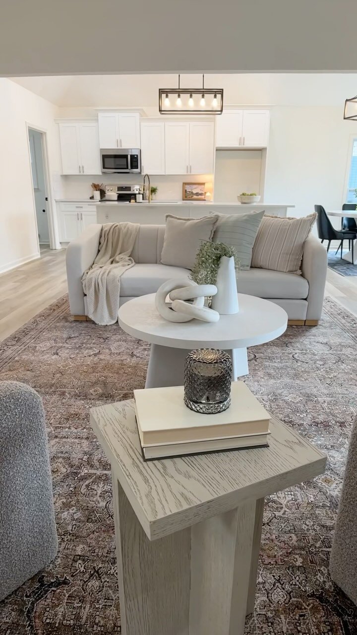 Does staging REALLY matter? 1000% YES.
Imagine walking a completely empty home.
No warmth, no personality, no clear purpose of spaces.
Walk that same home after it’s been staged and it’s an entirely different experience. There’s