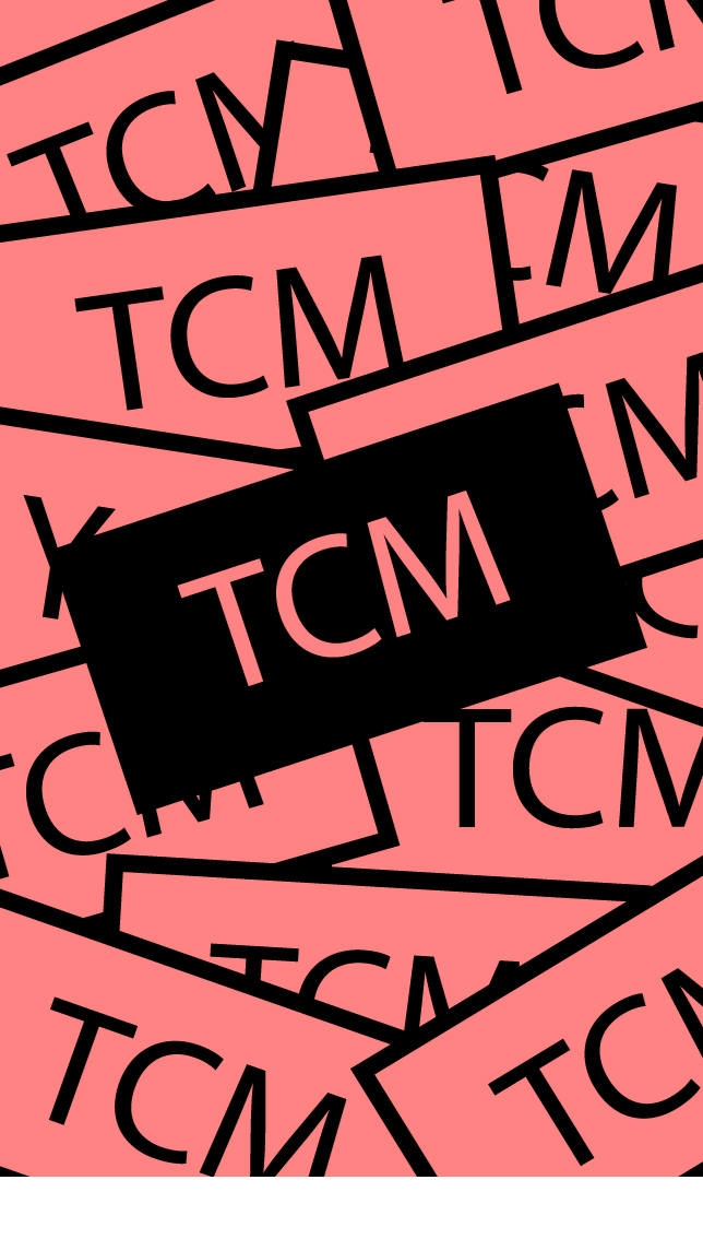 Abstraktes Design mit mehreren pinken Karten, die TCM geschrieben haben, und einer schwarzen Karte mit TCM in rosa Schrift.