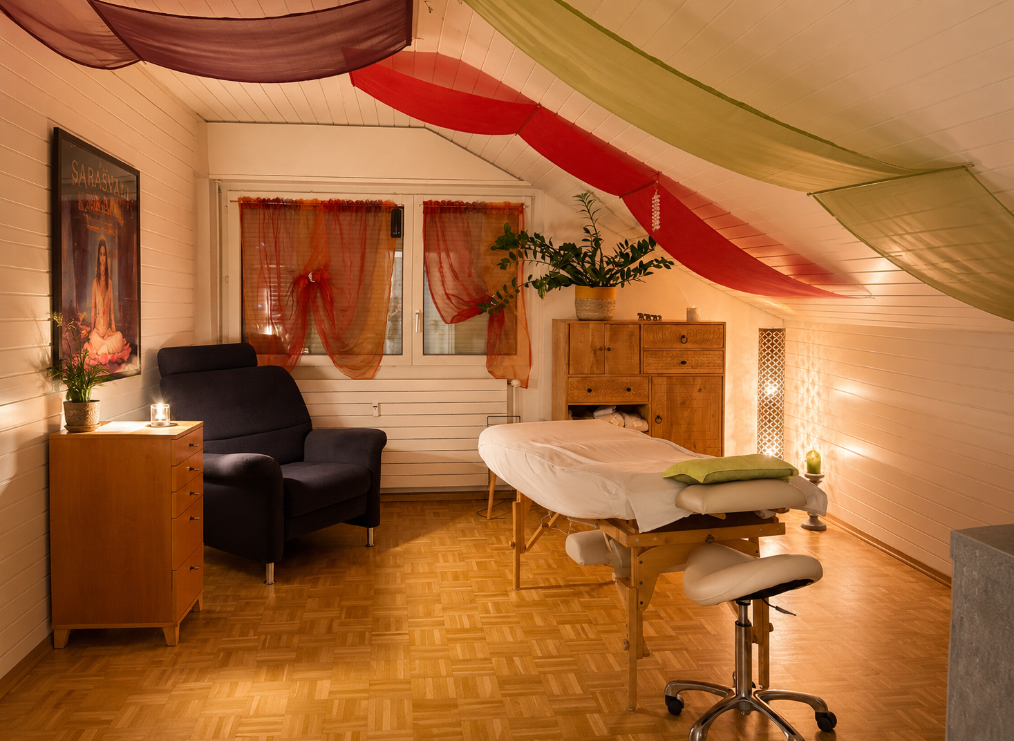 House of Ayurveda Massageliege_2.png