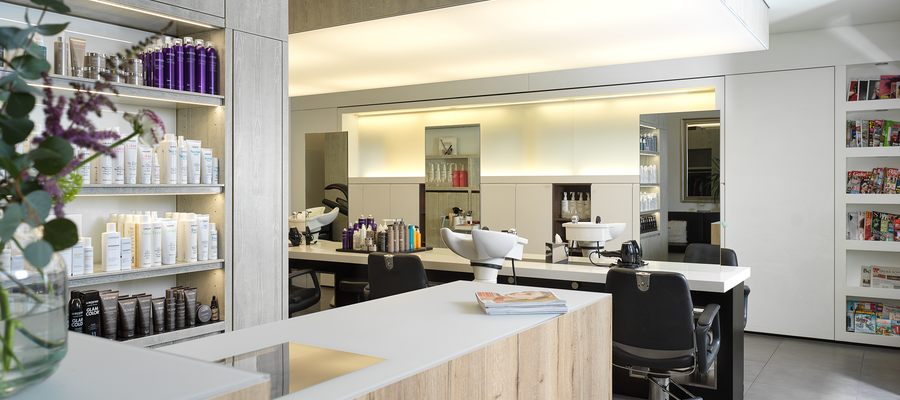 coiffeur_kuessnacht_fuchshairteam 2.aecfba11.png