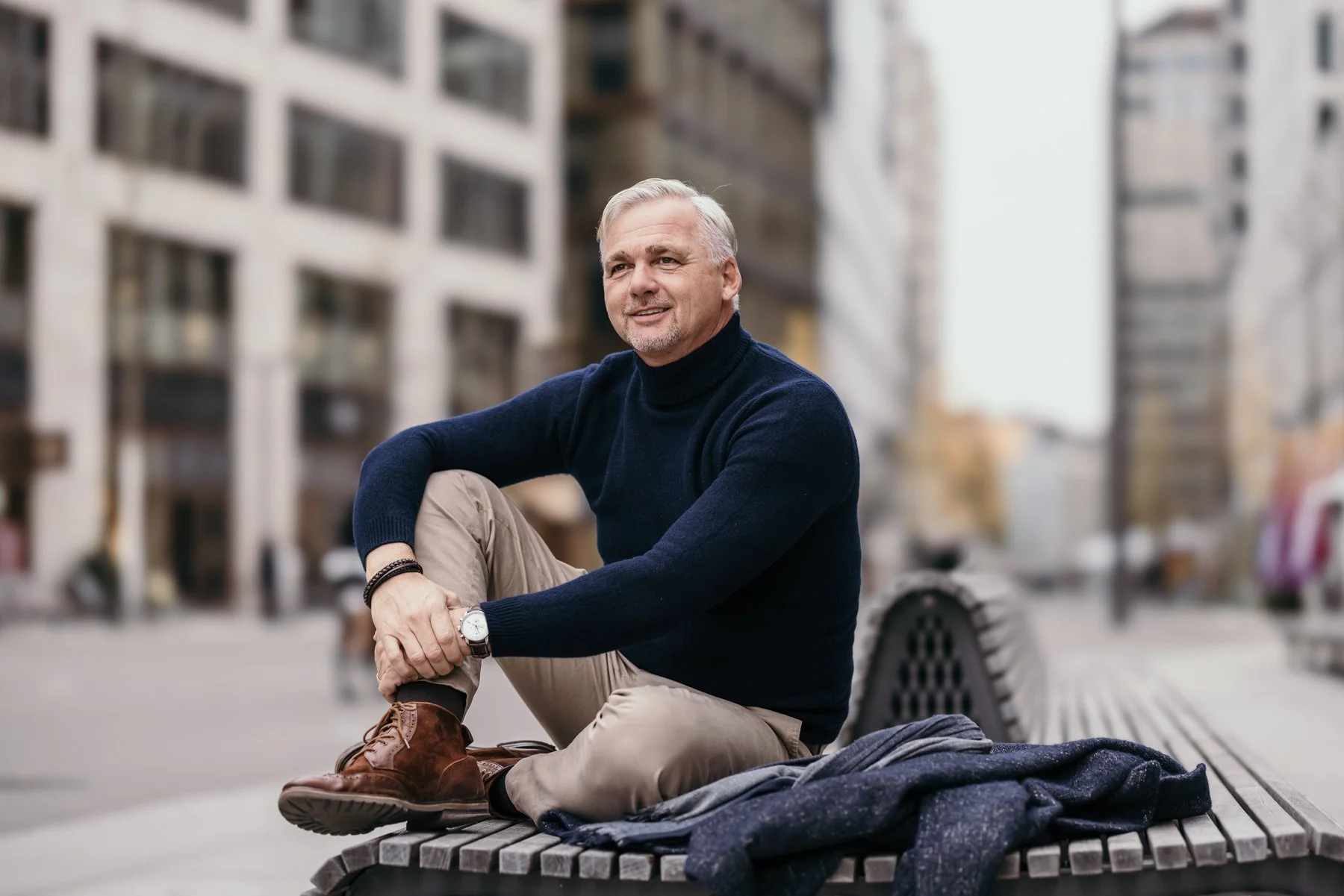 Ralf sitzend.jpg