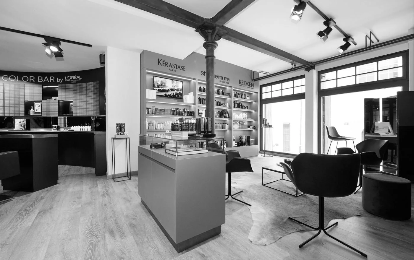 Moderner Ghel City Salon in Zürich an der Münstergasse