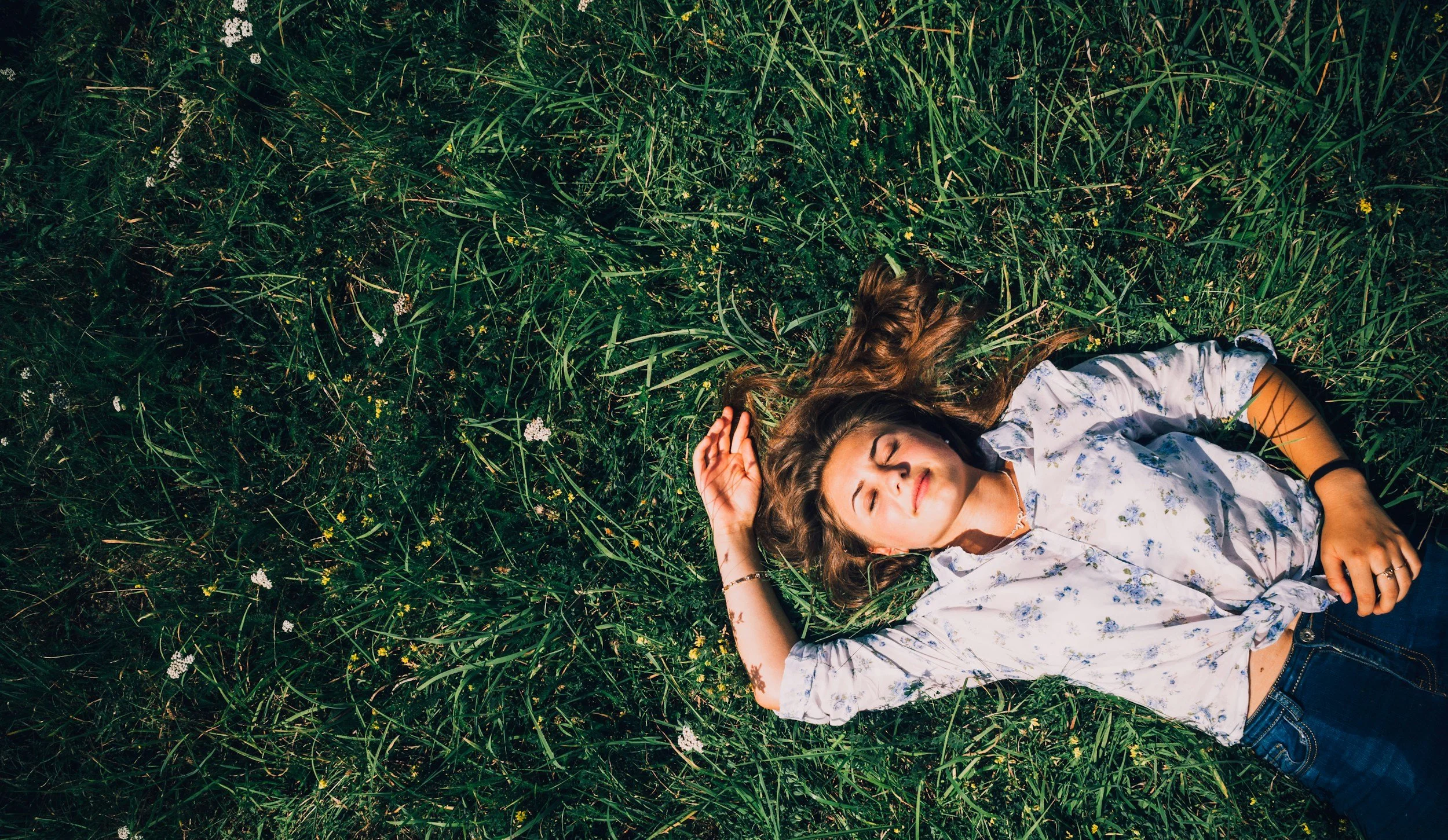 Herbal Medicine for Sleep: What a Registered Herbalist Actually Recommends
