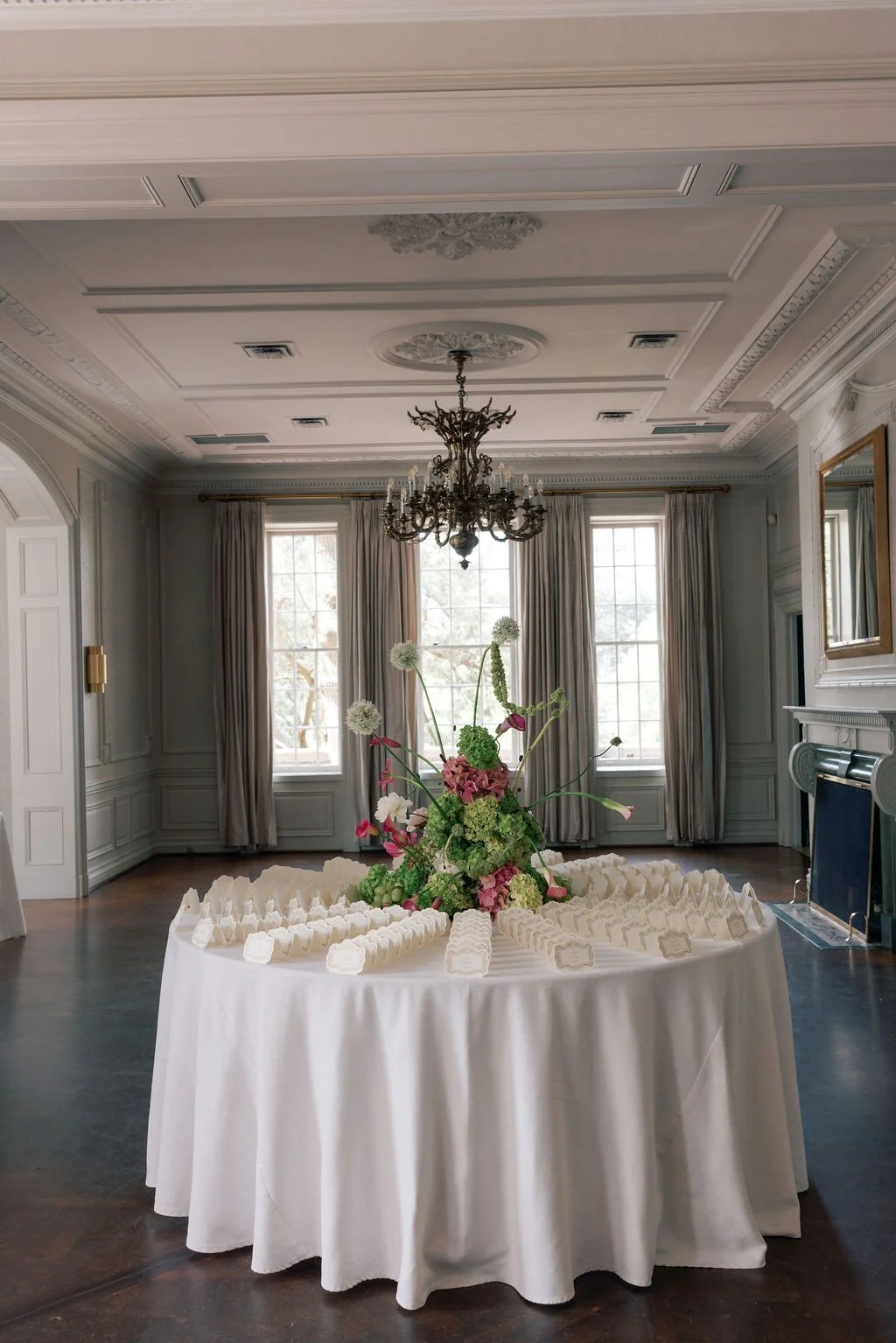 escort card table
