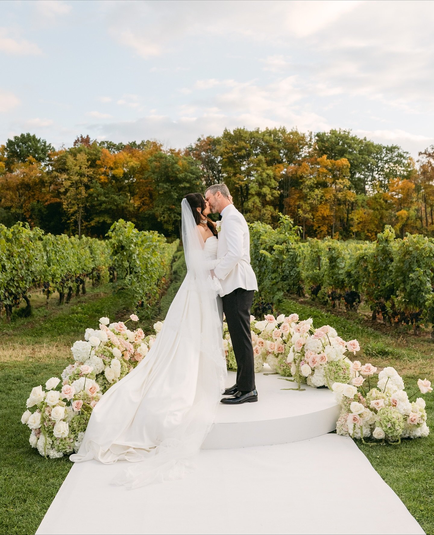 For the wonderful N &amp; K ❤️ Immensely grateful to be part of this day and to have these two kind souls come into our lives 

Planning and design @clementandcoevents 
Photos @515photoco 
Florist @simplyelegantbyemma 
Decor @simplybeautifuldecor 
St