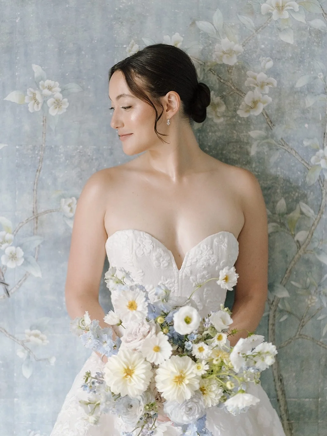 When the wallpaper fully understood the assignment ✨

Planning and design @clementandcoevents 
Photos @bsimkova 
Florist @kenilworthfloral 
Production @solepower 
Tent @premiertents 
Stationery @paperandposte 
Rentals @simplybeautifuldecor @divinefur