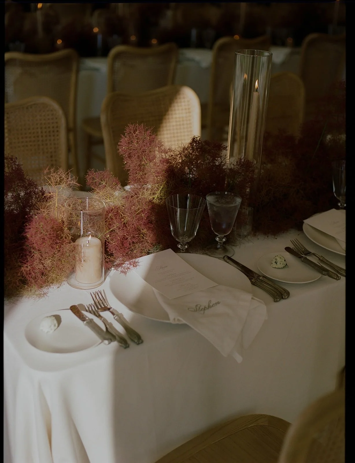 For all you smoke bush lovers 🔥 

Planning and design @clementandcoevents 
Photos @kaelaleoneweddings 
Florist @neroli_floraldesign 
Venue @lune1860 
Stationery @paperandposte 

#lune1860 #smokebush #weddinginspiration #weddingdesigner #luxuryweddin