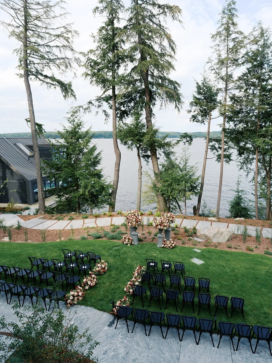 Oh the beautiful places wedding planning takes us. For C &amp; M.

Planning and design @clementandcoevents 
Cover photo @raphaellegranger 
Florist @simplyelegantbyemma 
Decor @tabletalesinc and @element_event_solutions 
Draping @eventuredesign
Cateri