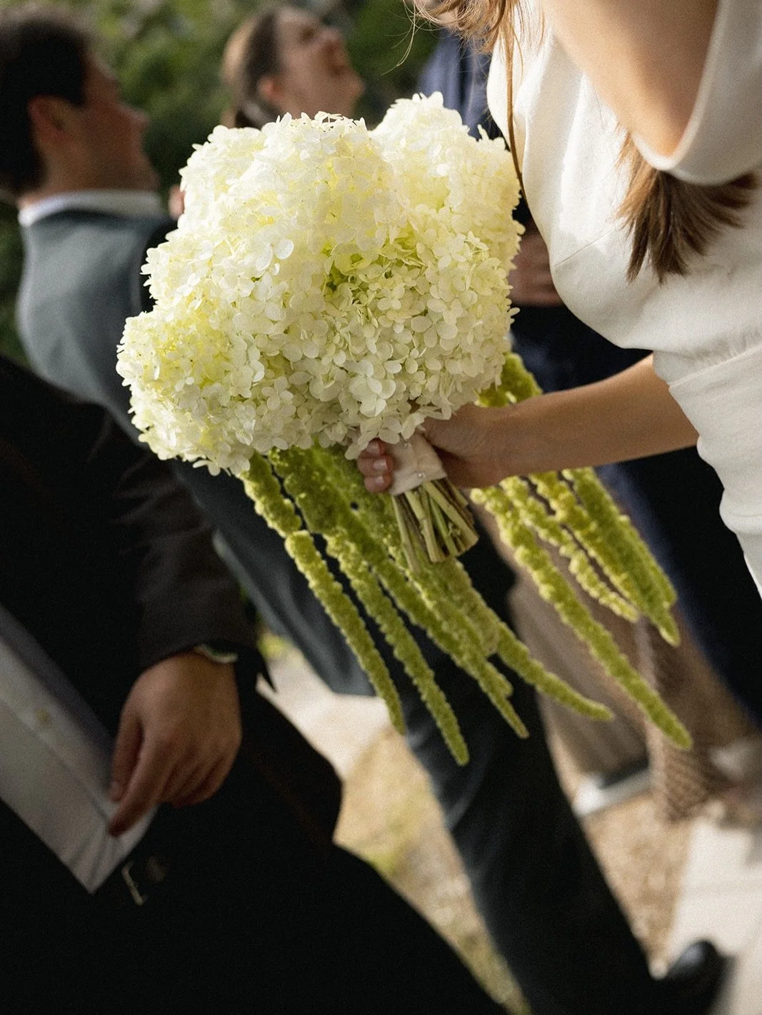 These two are the epitome of effortlessly chic 🤍

Planning and design @clementandcoevents 
Photos @daringwanderer 
Florist @neroli_floraldesign 
Venue @primeseafoodpalace 

#primeseafoodpalace #antibride #chicwedding #weddingday #weddinginspiration