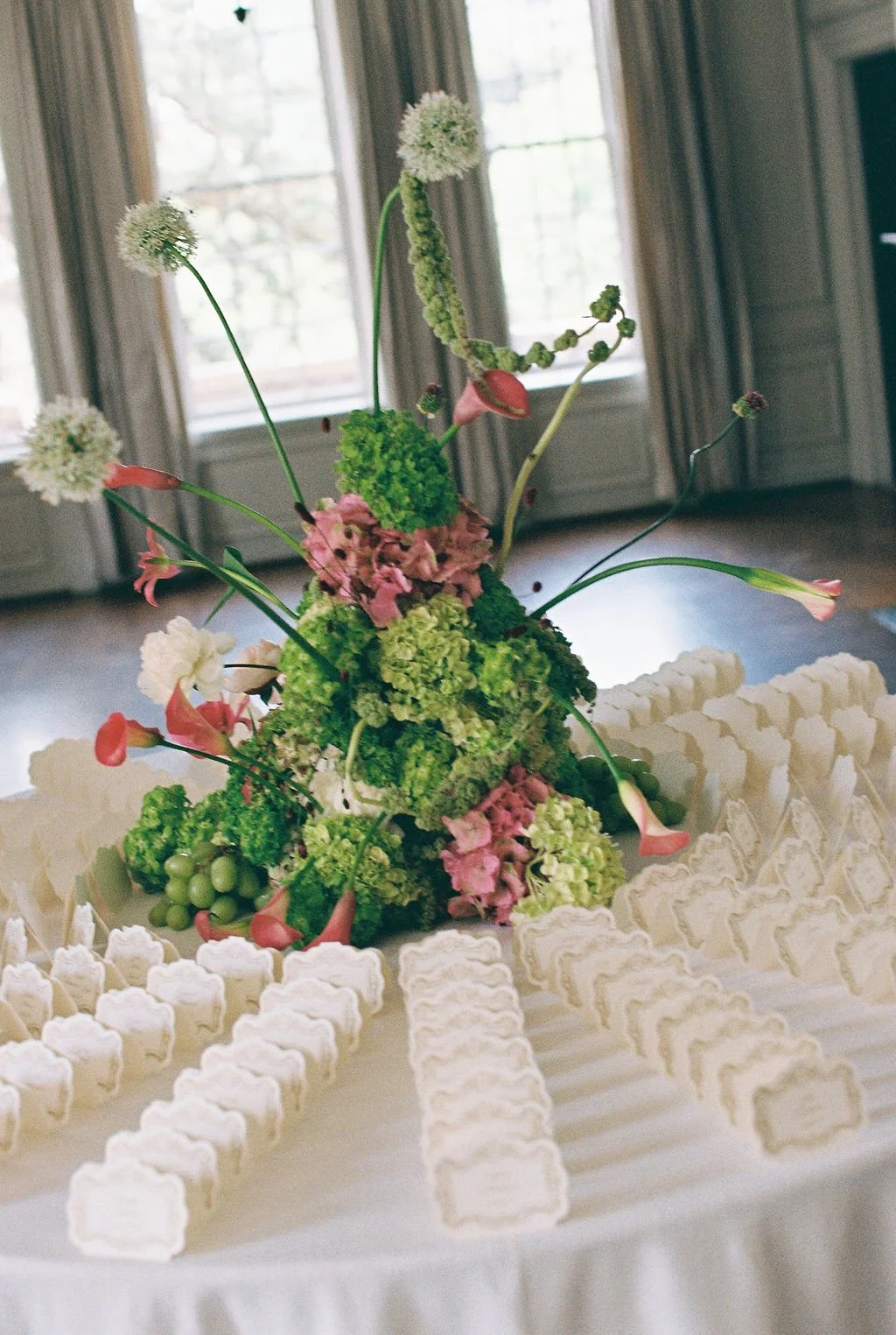 escort card table