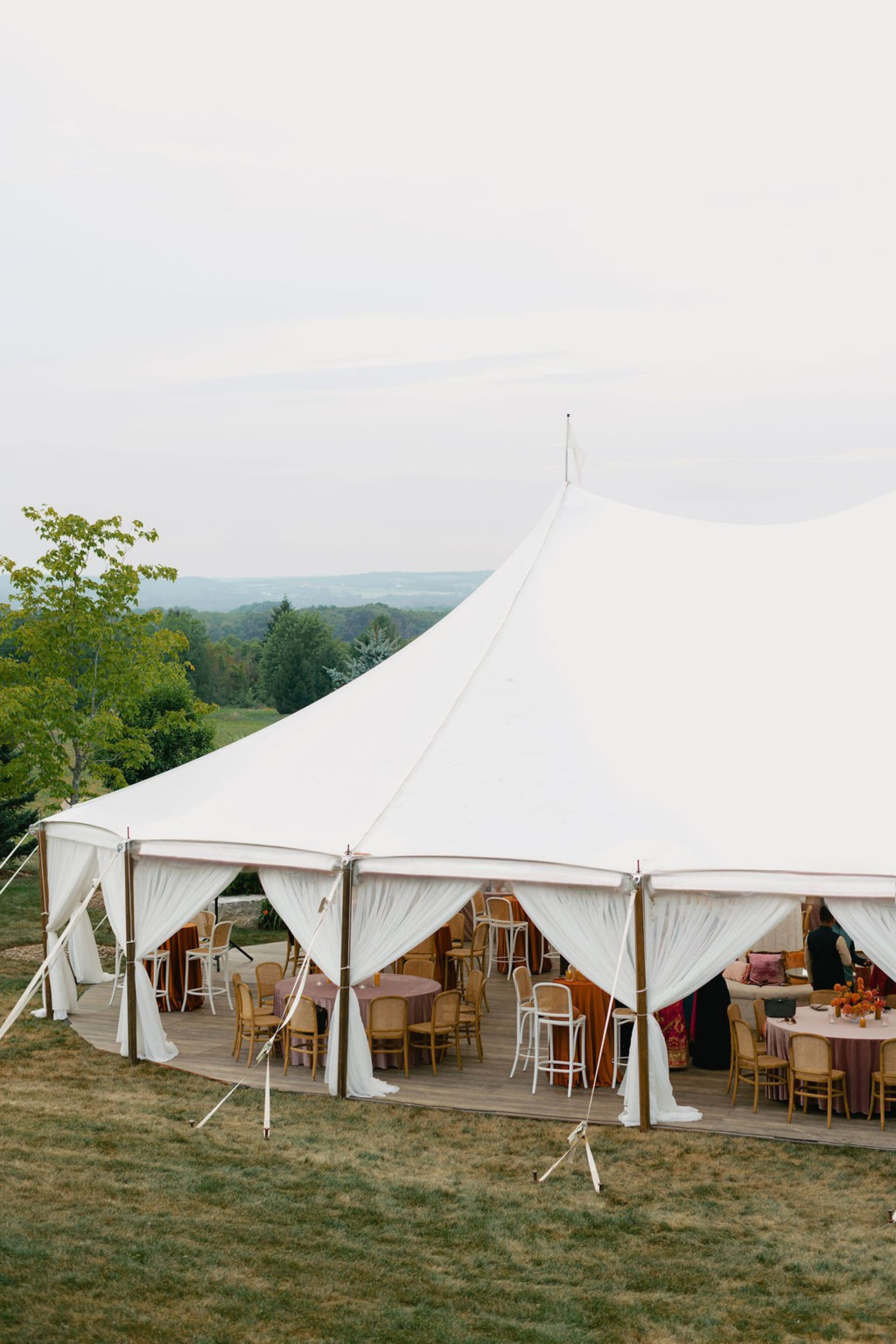 clement-and-co-events-emily-alex-tented-private-estate-17.png