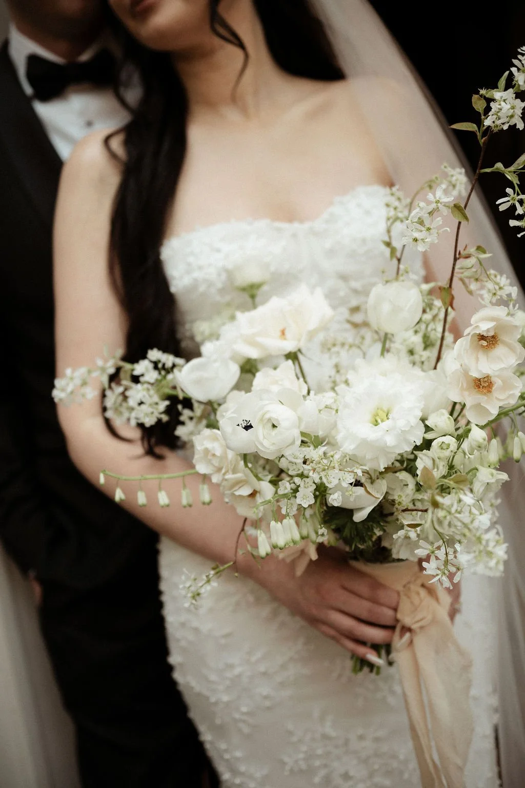 white wedding bouquet