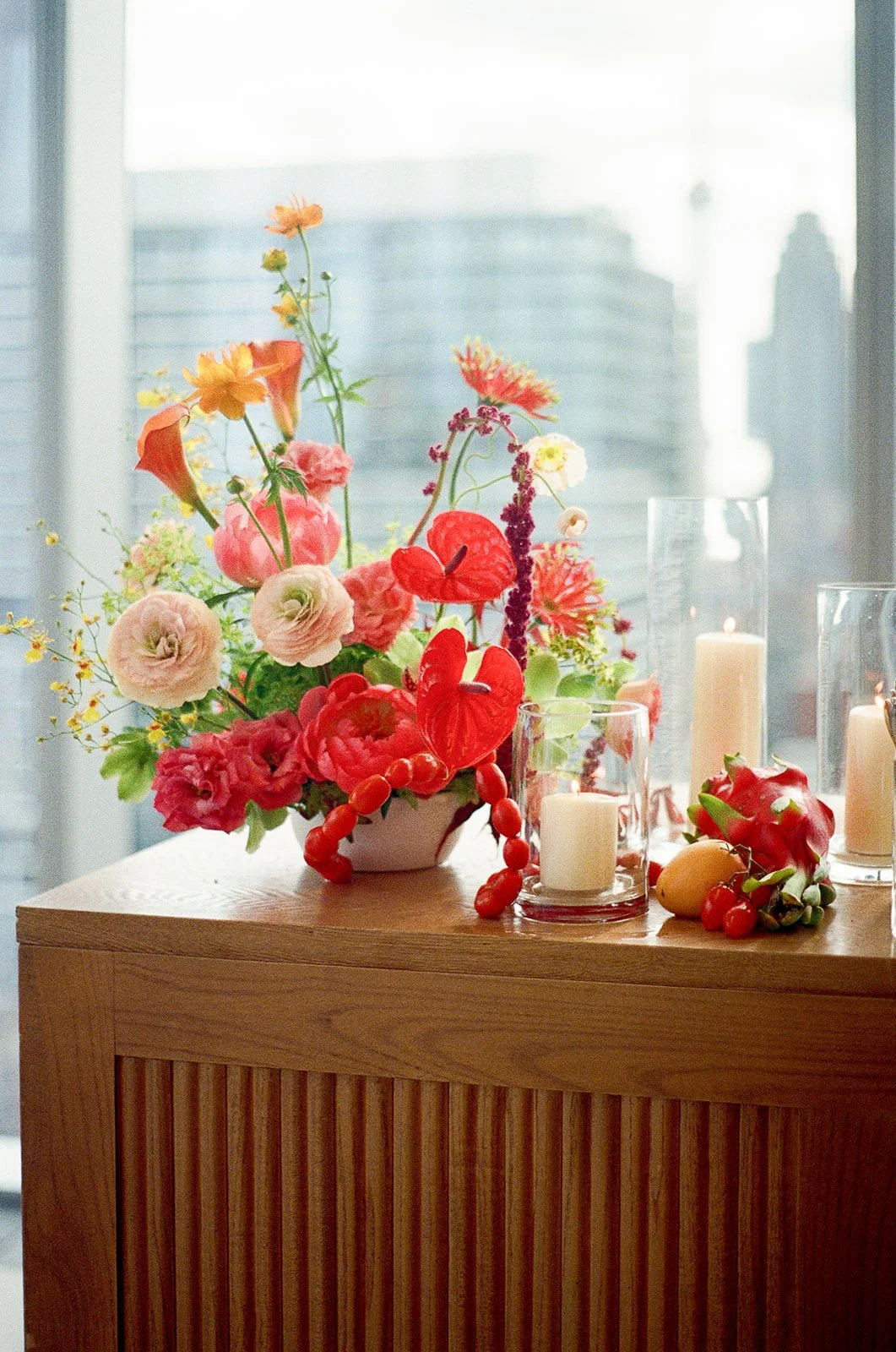 clement-and-co-globe-and-mail-centre-bar-flowers.jpg
