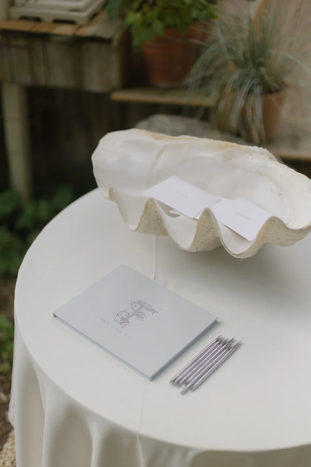 welcome table card box shell